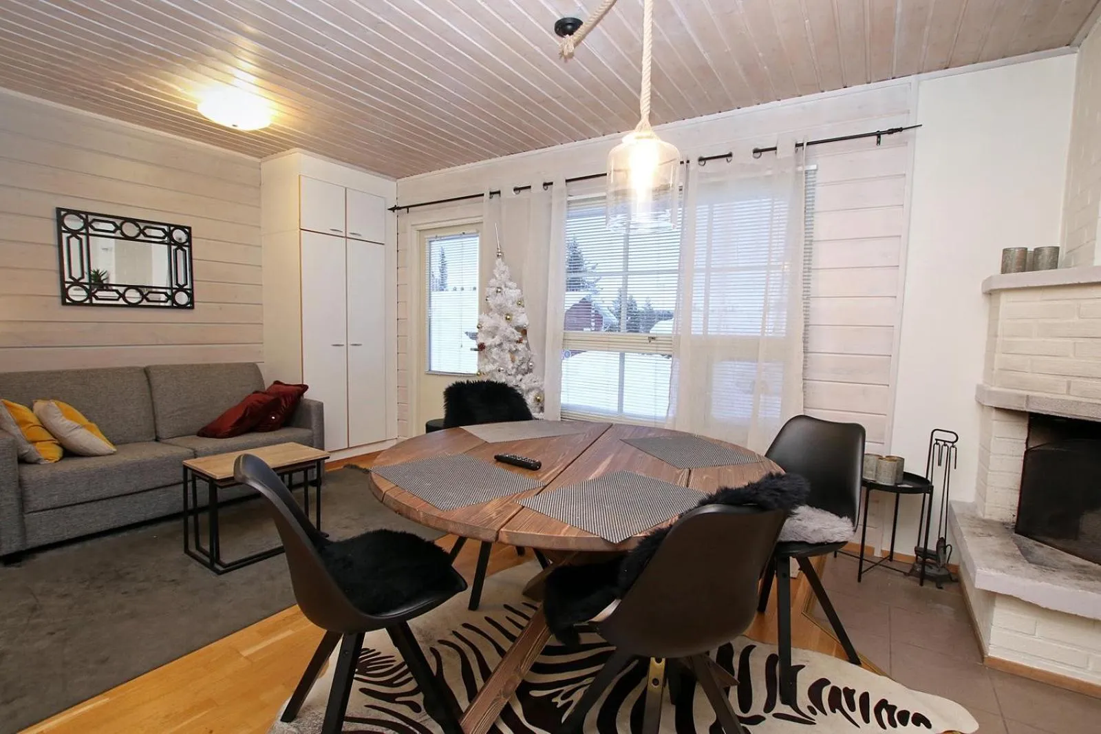 Living room in Kuukkeli Apartments Saarisatu ja Urupää