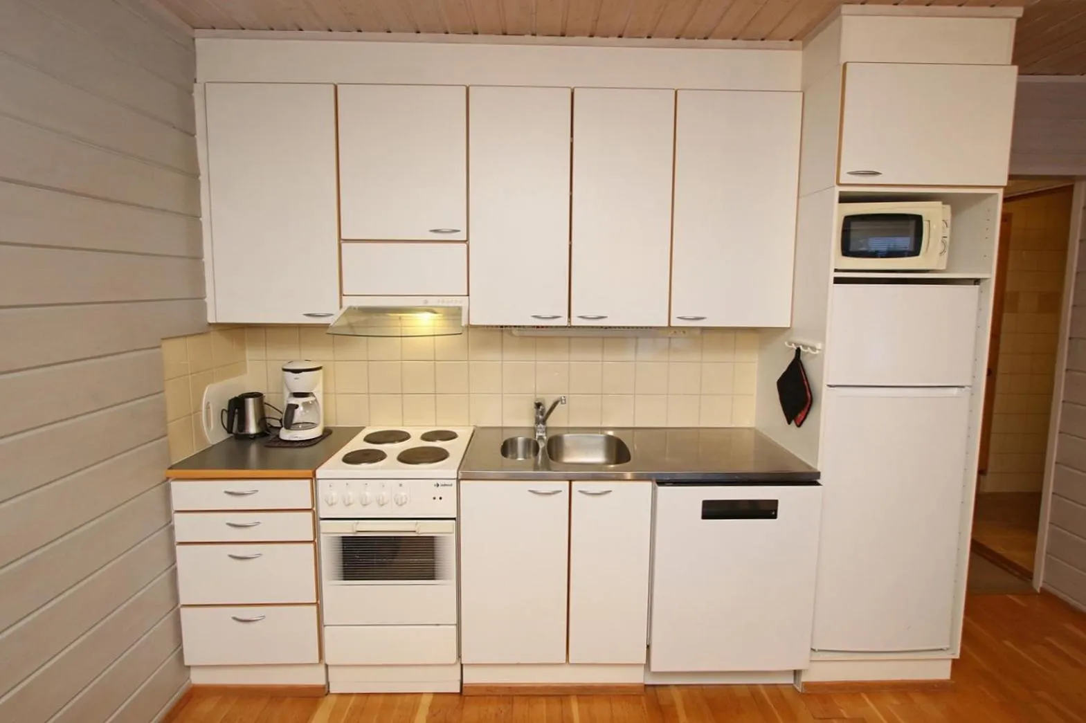 Coffee/tea facilities in Kuukkeli Apartments Saarisatu ja Urupää