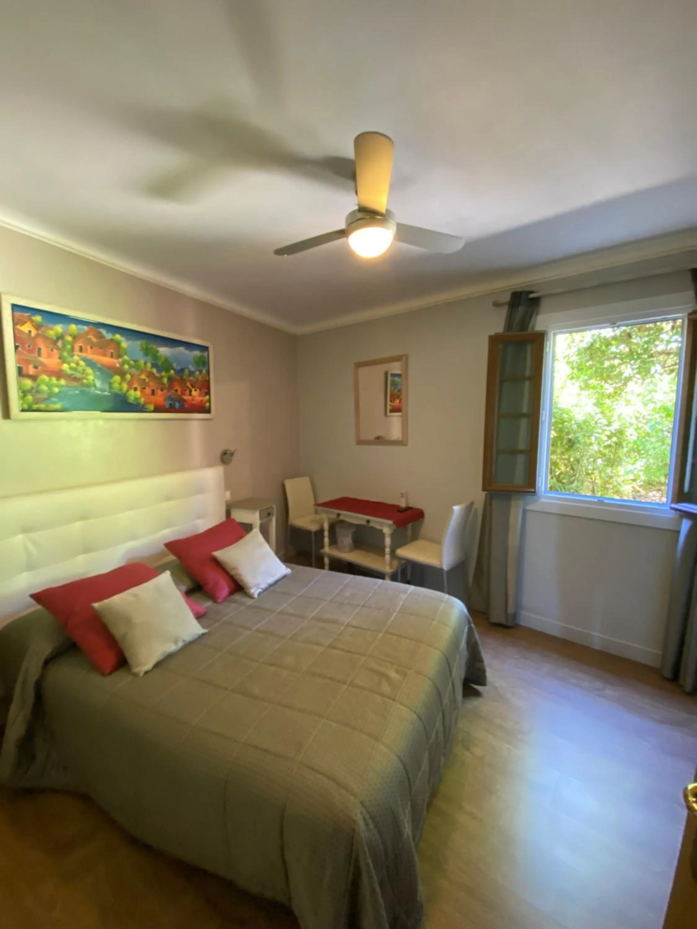 Bedroom, Bed in Les Belles Terrasses