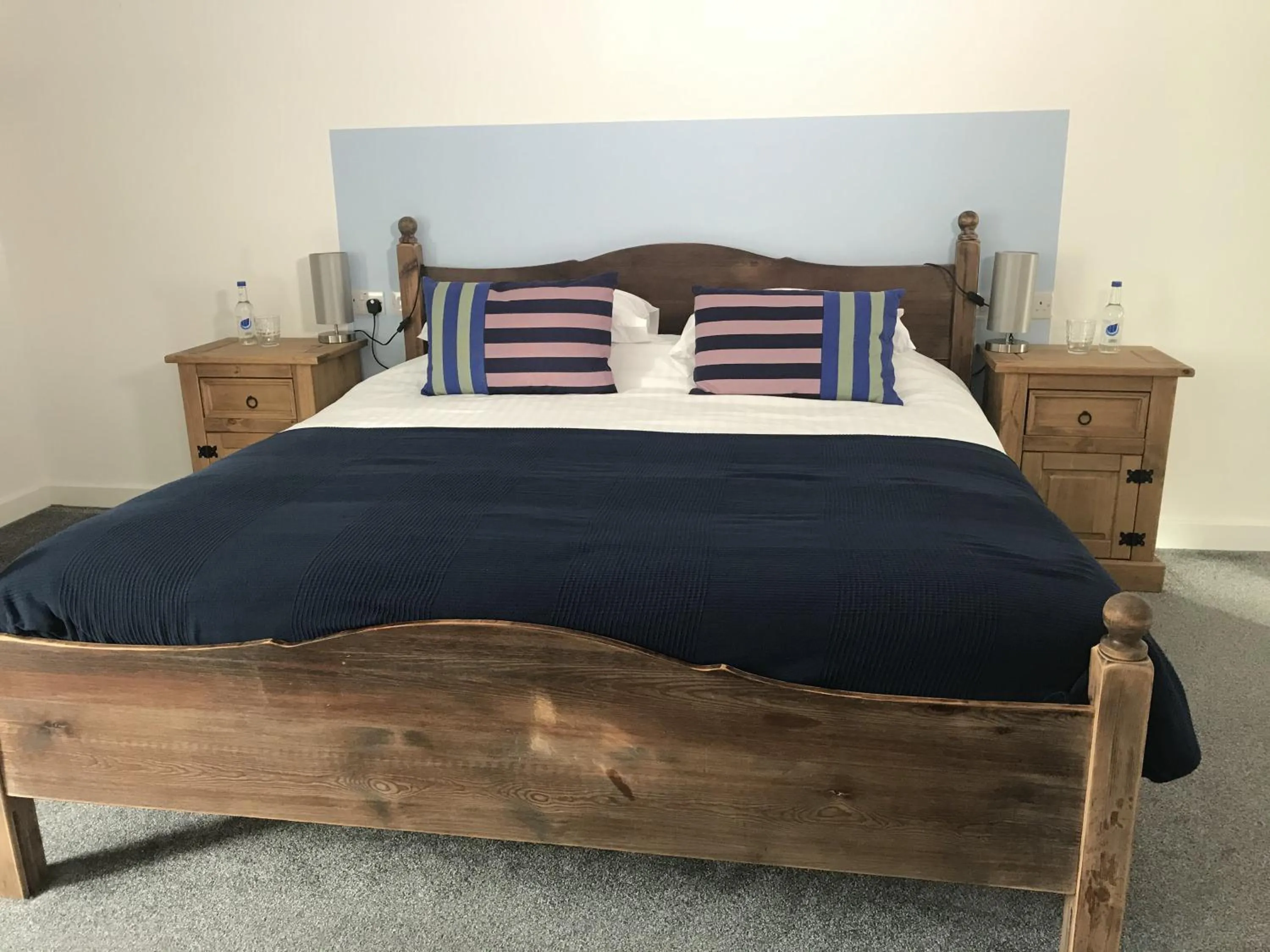 Bed in Parrett Hotel