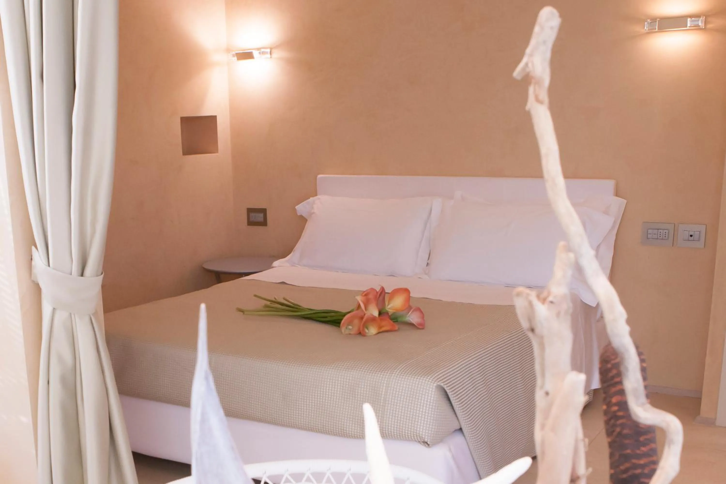 Bed in Suite & Spa Mirabel