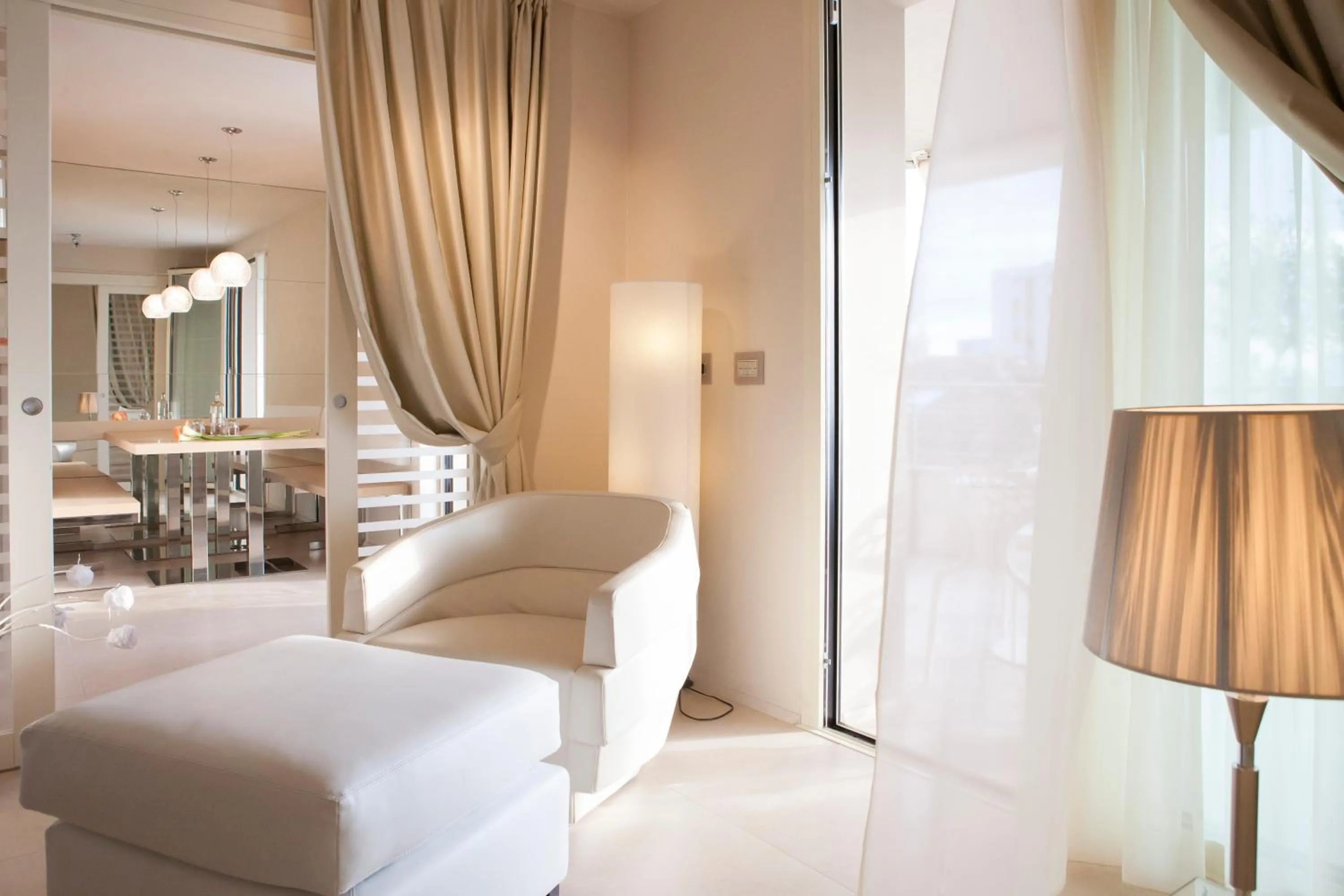 Living room, Bed in Suite & Spa Mirabel