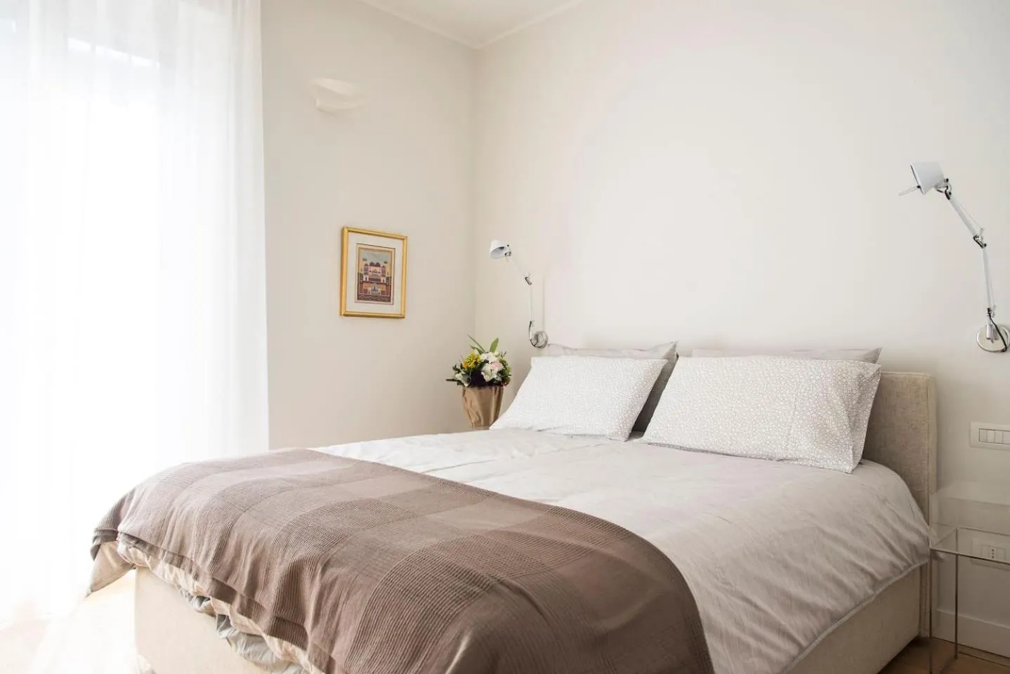 Brand new apt , City Life district