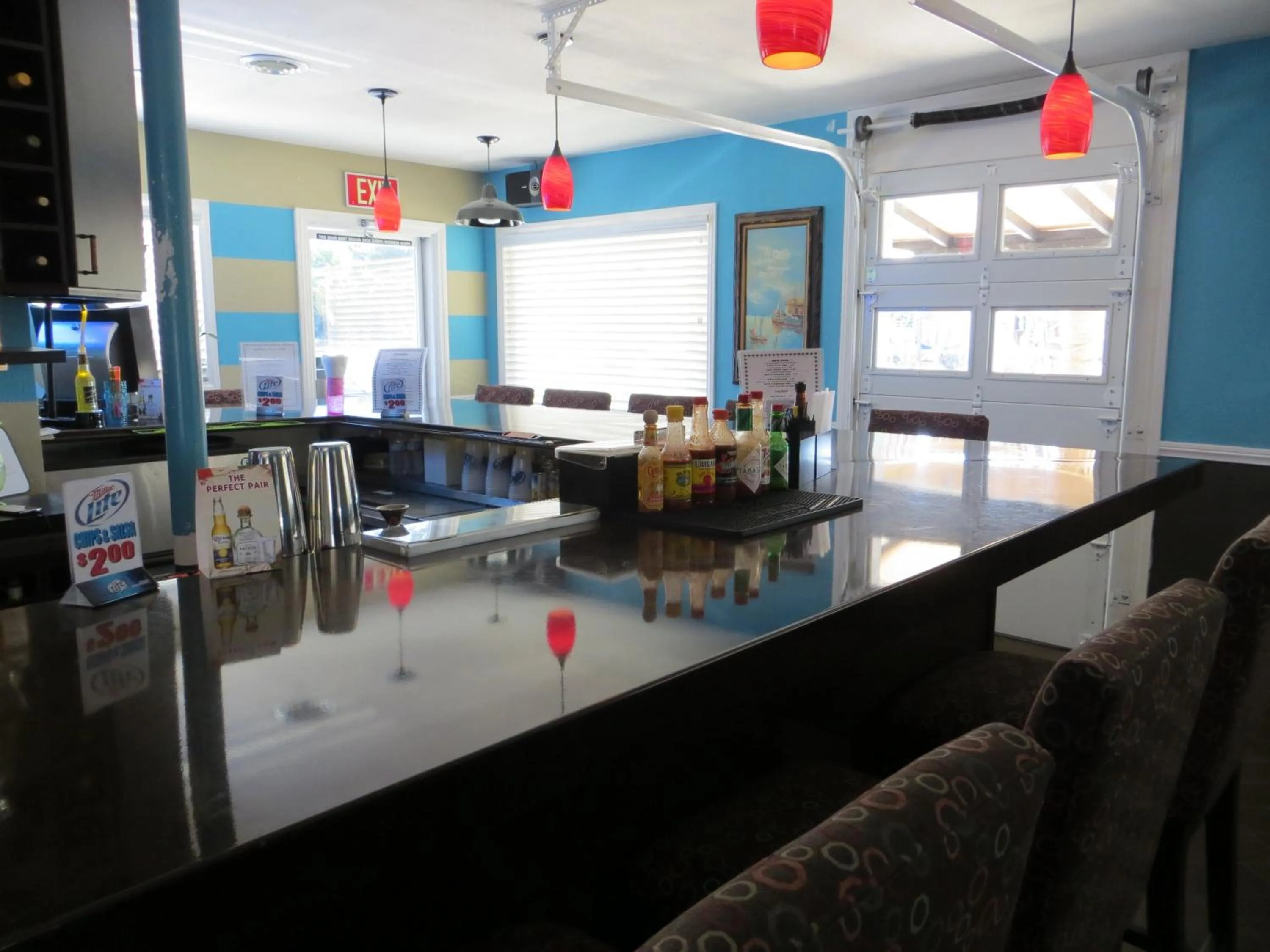 Restaurant/places to eat in Oasis Boutique Motel