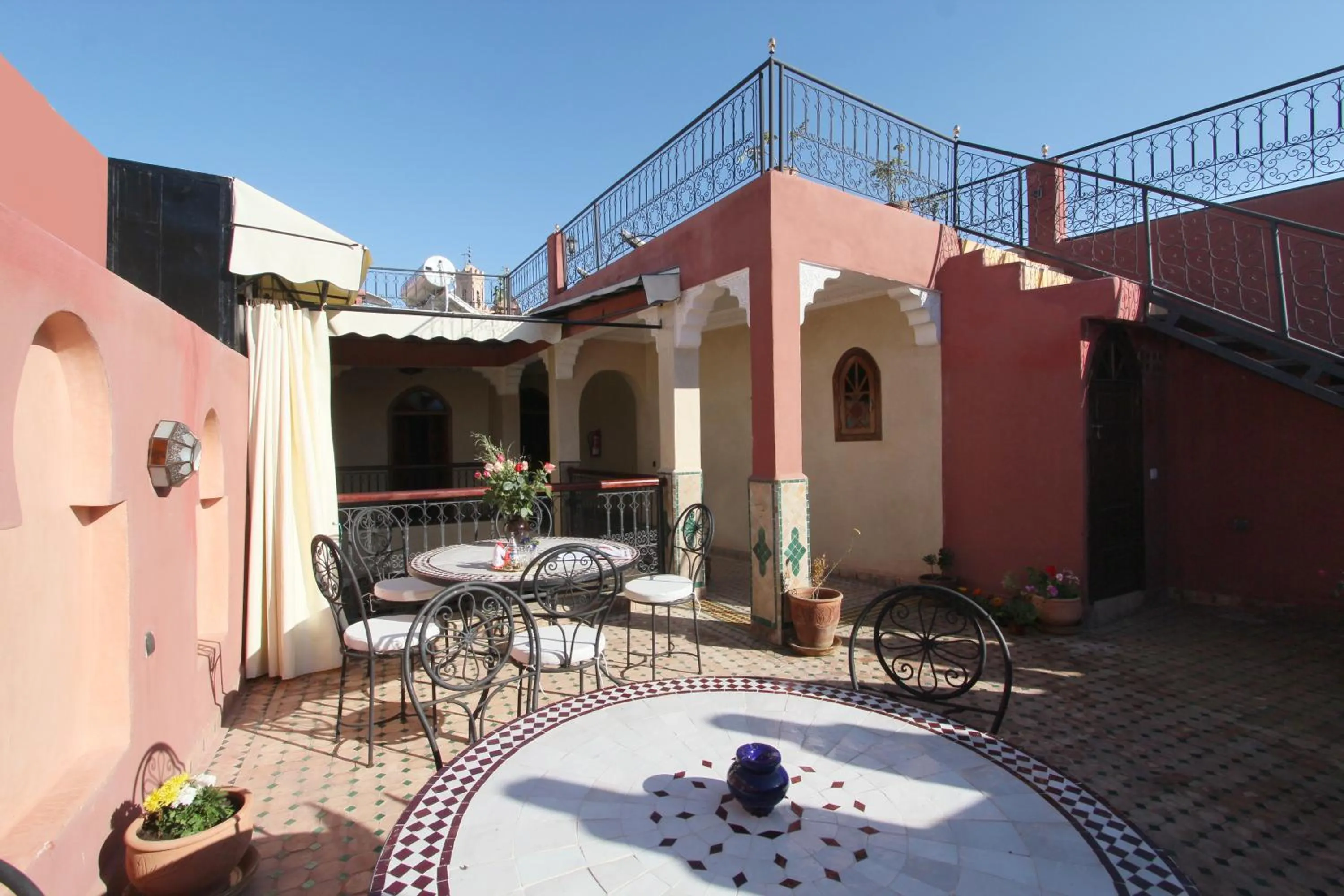 Balcony/Terrace in Riad Bab Tilila