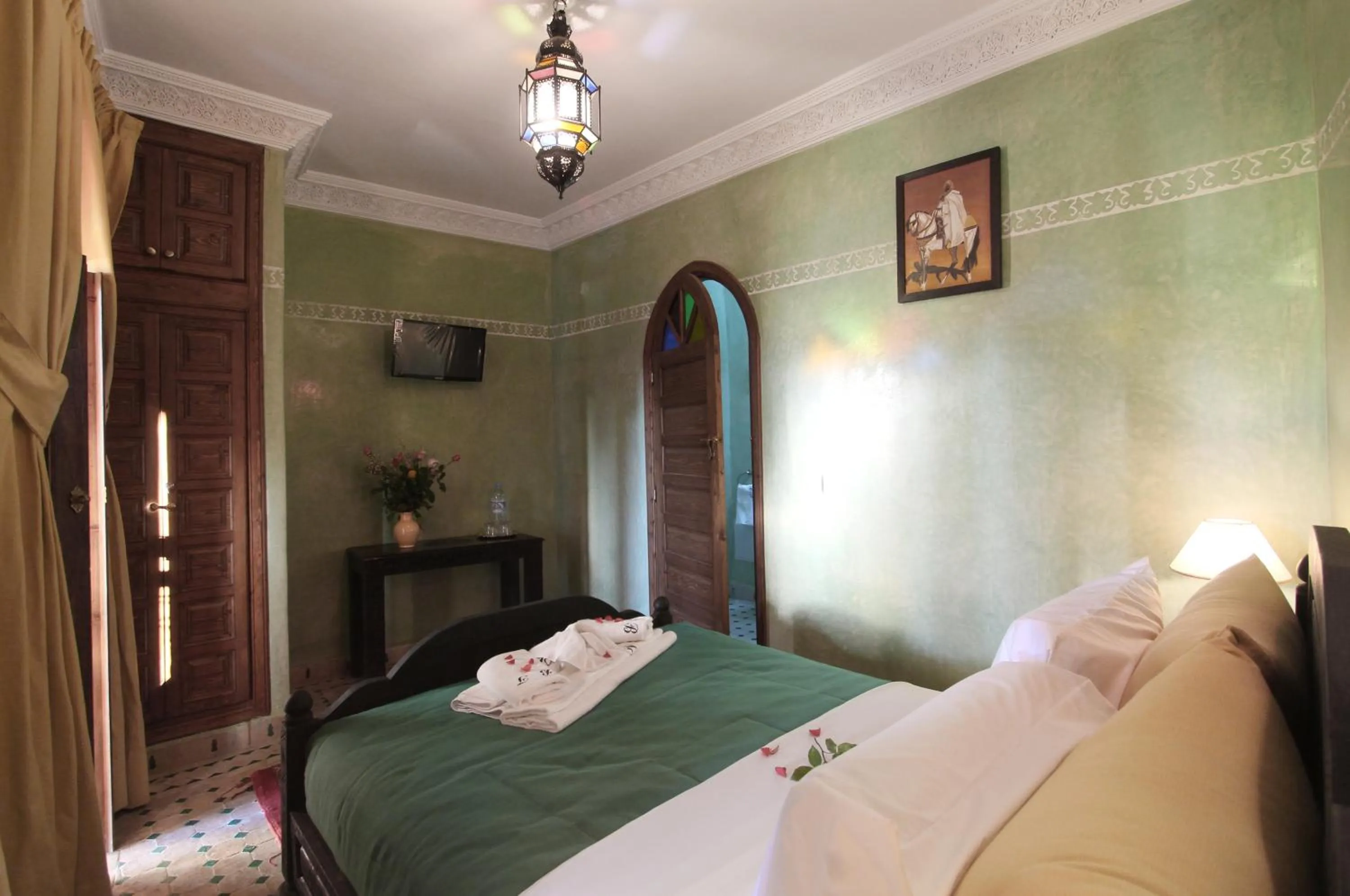Bedroom, Bed in Riad Bab Tilila