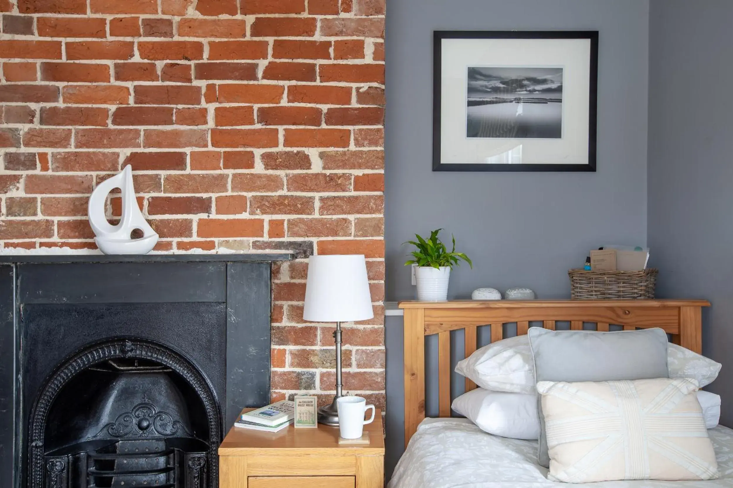 Twin Room in The Caledon Guest House Twin Room in The Caledon Guest House