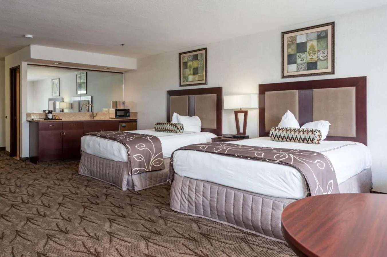 Coffee/tea facilities in Shilo Inn Suites - Idaho Falls