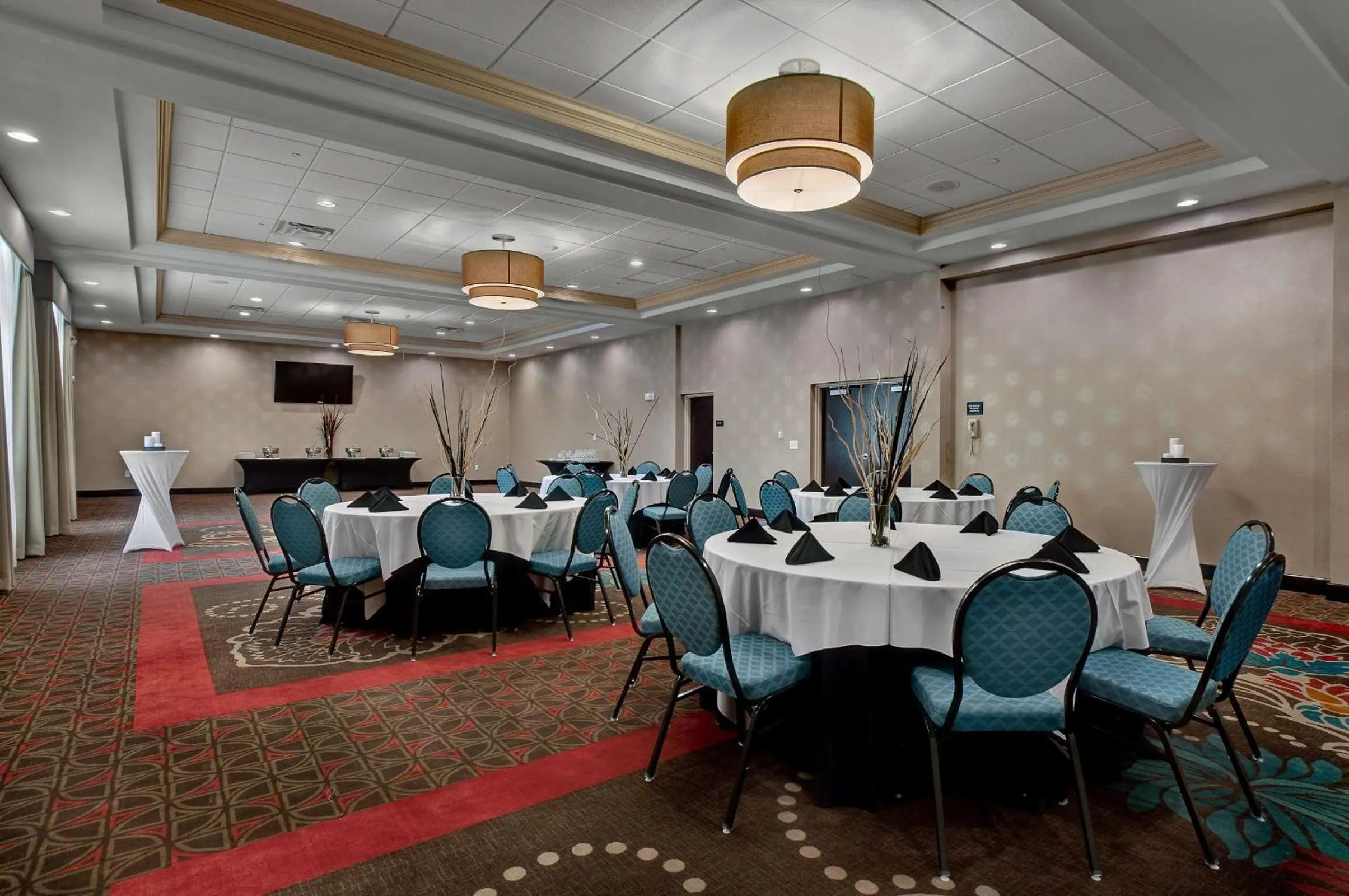 Dining area in Hampton Inn & Suites Tampa Northwest/Oldsmar