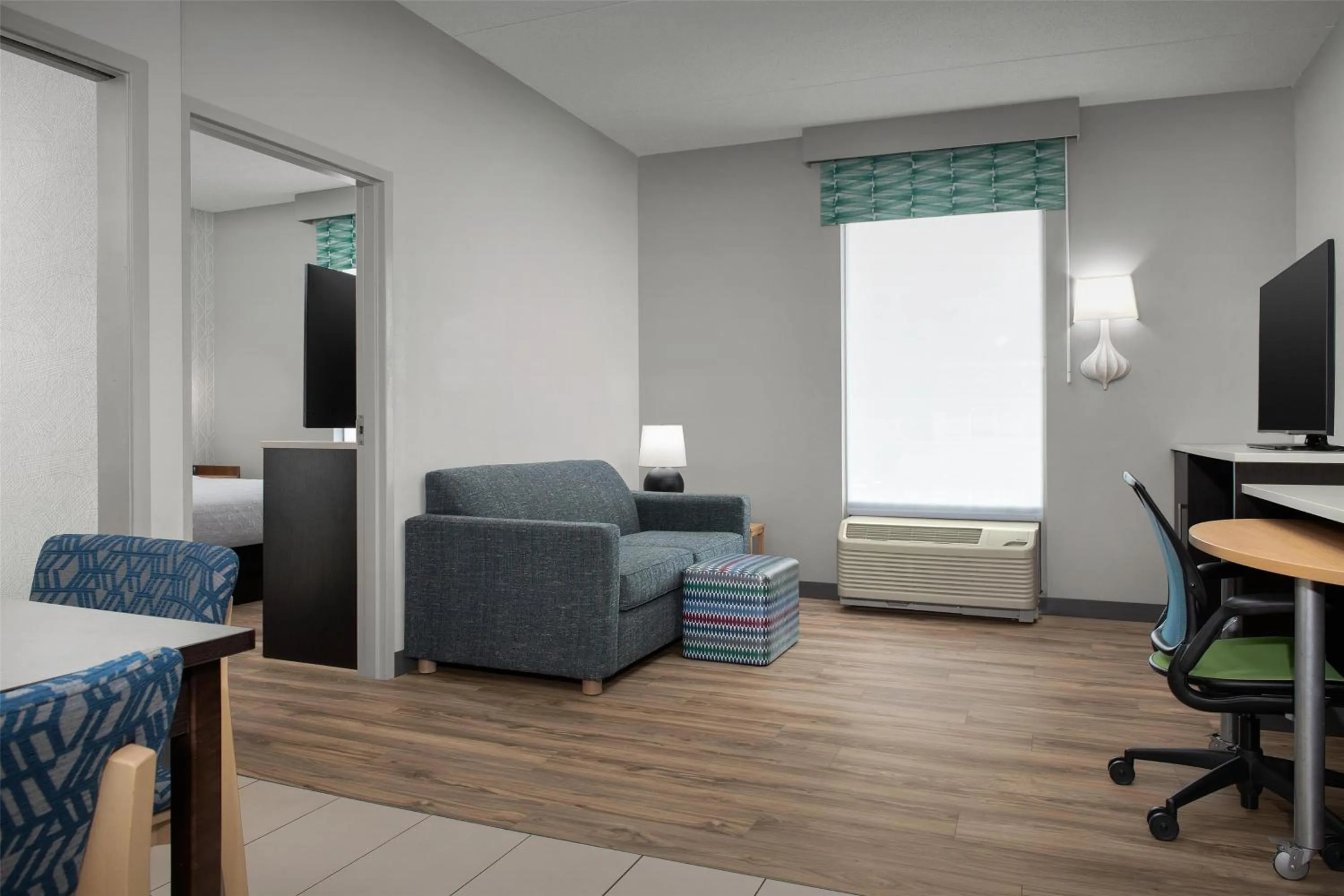 Living room in Home2 Suites Nashville Airport