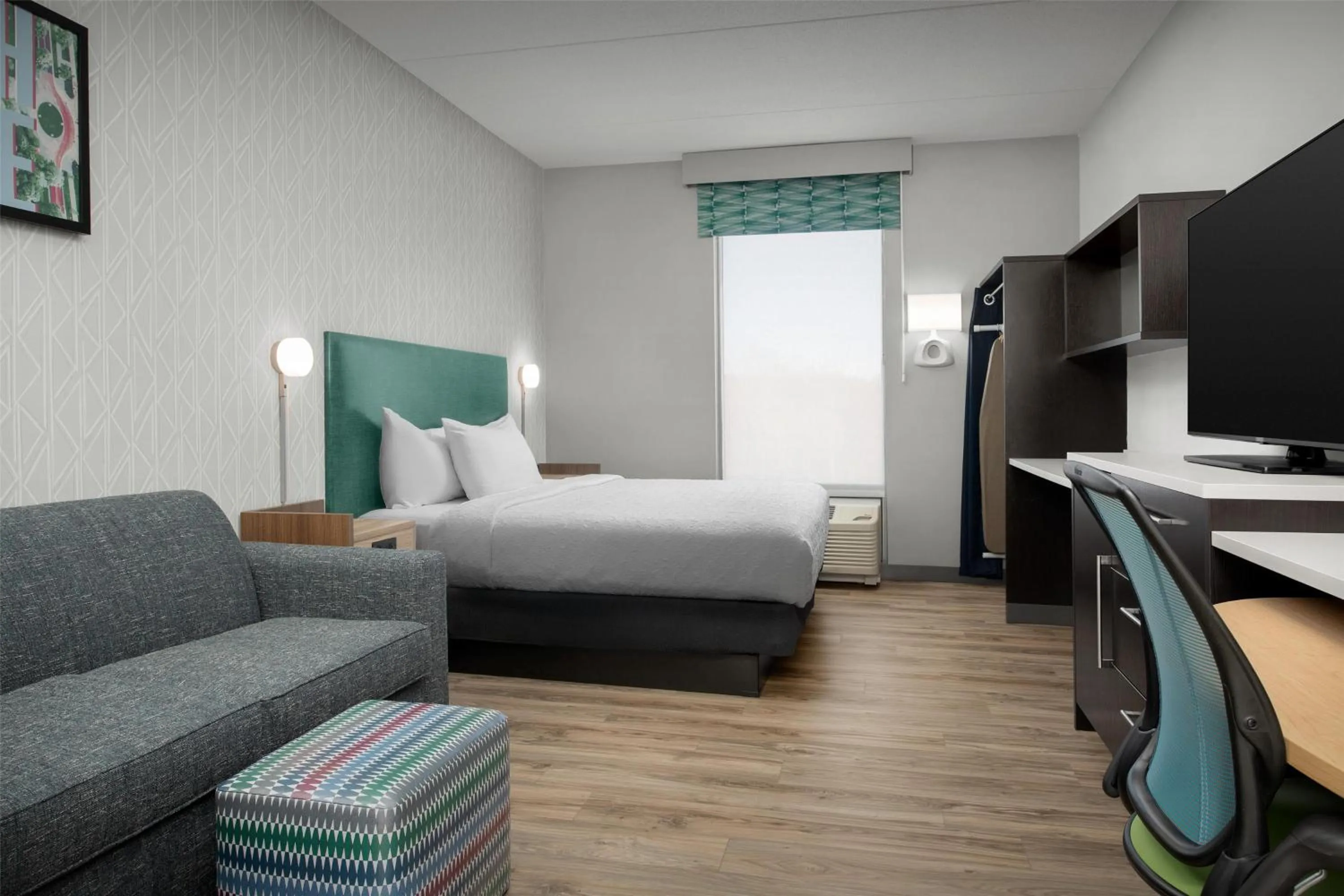 Living room, Bed in Home2 Suites Nashville Airport