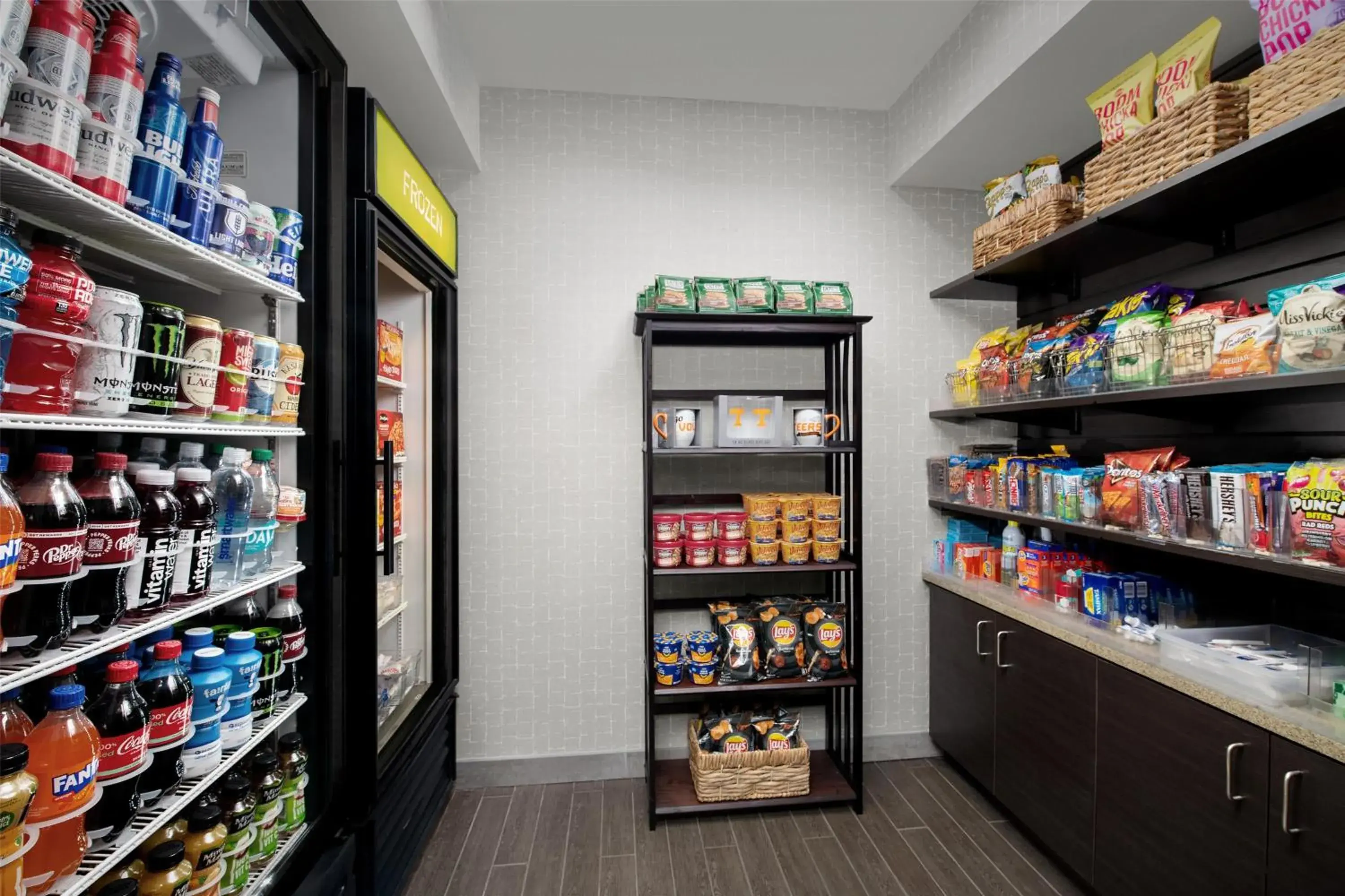 Restaurant/places to eat in Home2 Suites Nashville Airport Restaurant/places to eat in Home2 Suites Nashville Airport