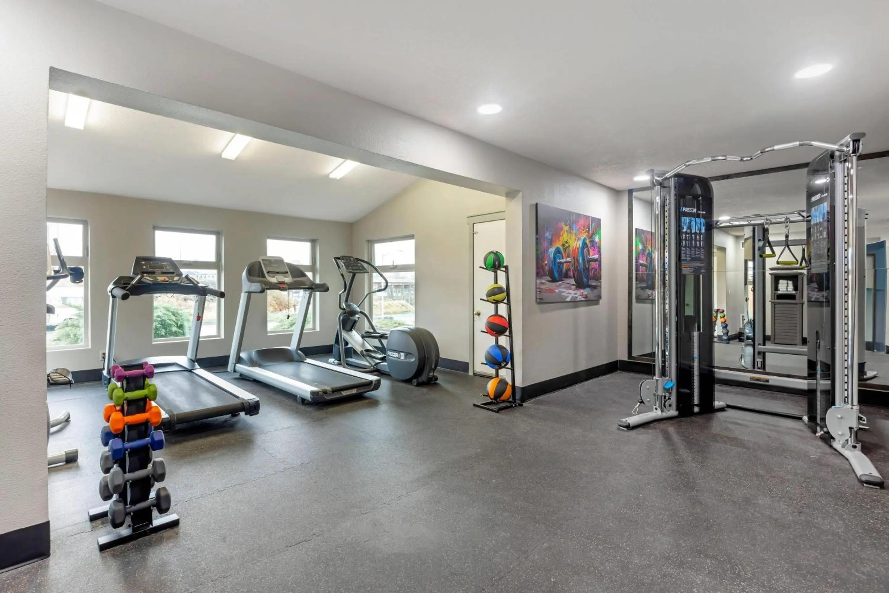 Fitness centre/facilities in Columbia River Hotel and Conference Center, an Ascend Collection Hotel