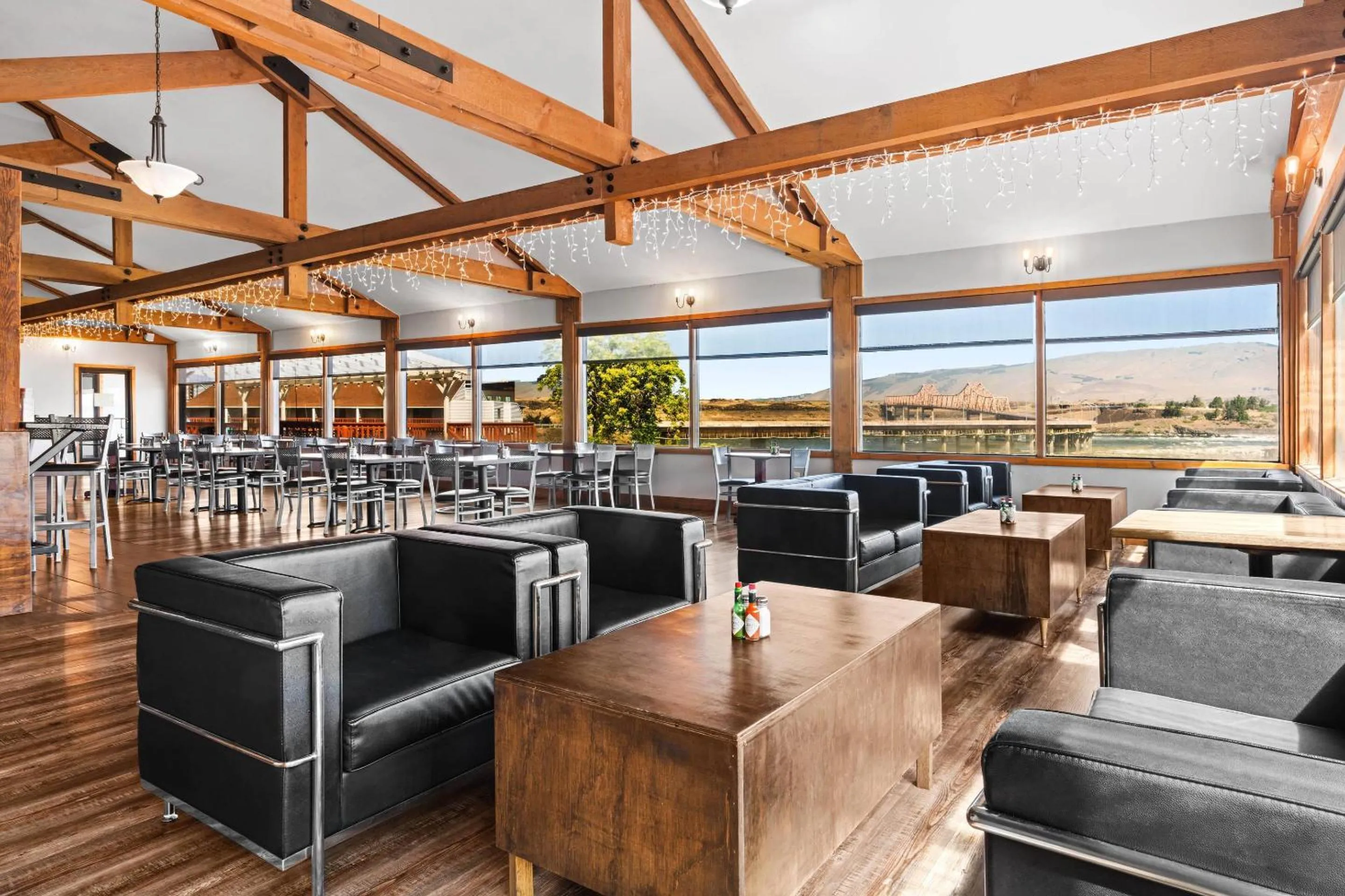 Restaurant/places to eat in Columbia River Hotel and Conference Center, an Ascend Collection Hotel