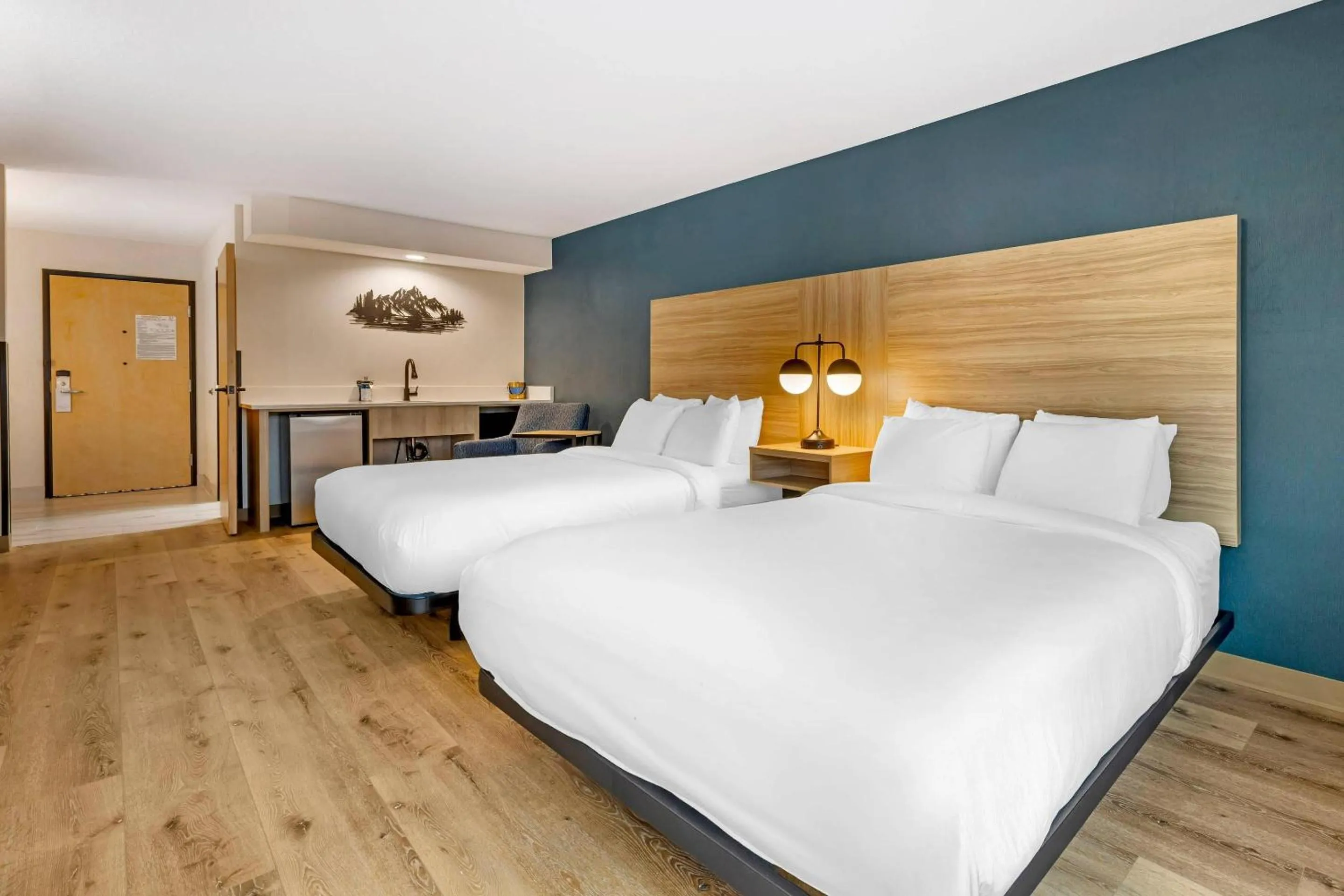 Bedroom, Bed in Columbia River Hotel and Conference Center, an Ascend Collection Hotel