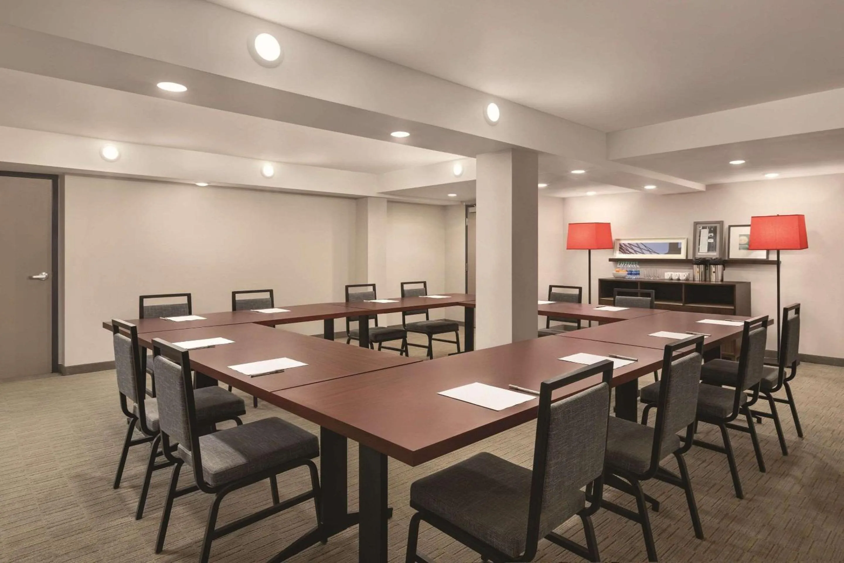 Meeting/conference room in Country Inn & Suites by Radisson, Macon West, GA