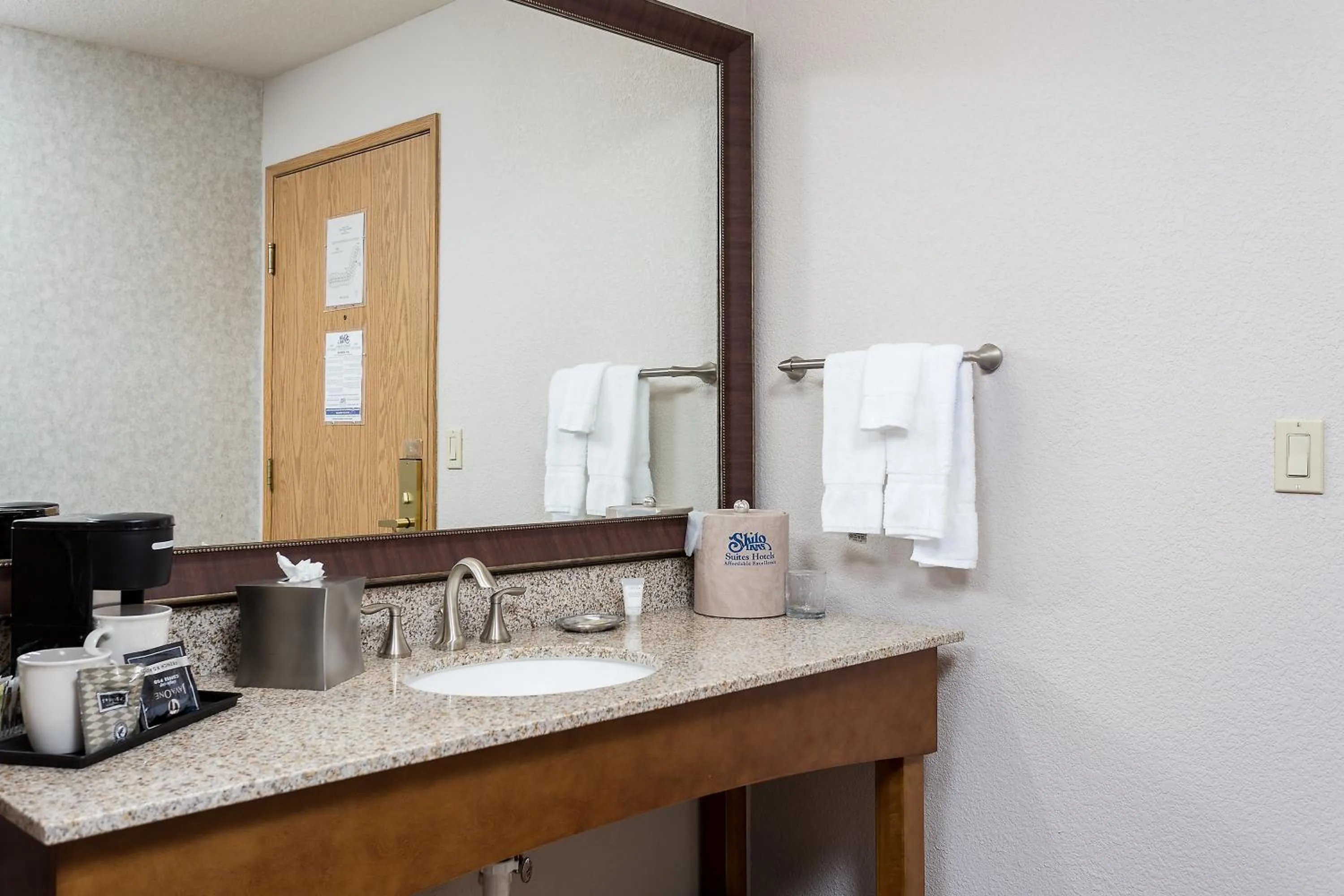 Bathroom in Shilo Inn Yuma