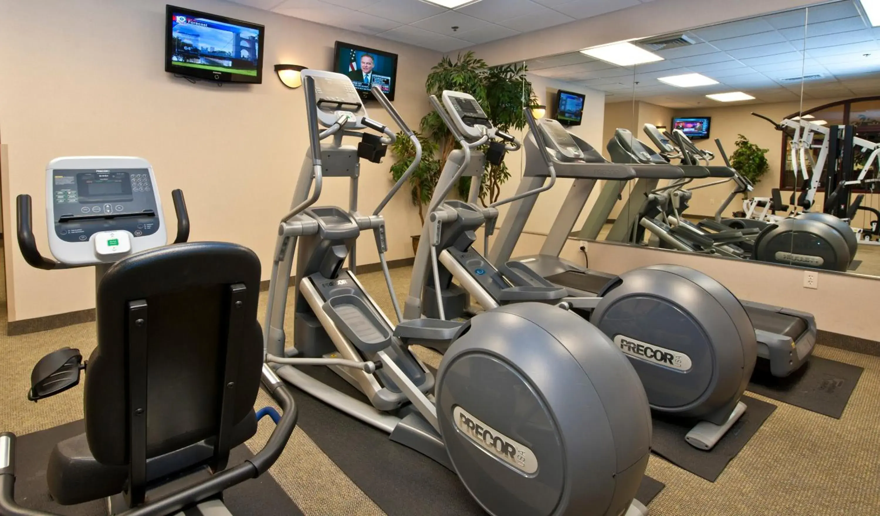 Fitness centre/facilities in Shilo Inn Killeen Fitness centre/facilities in Shilo Inn Killeen