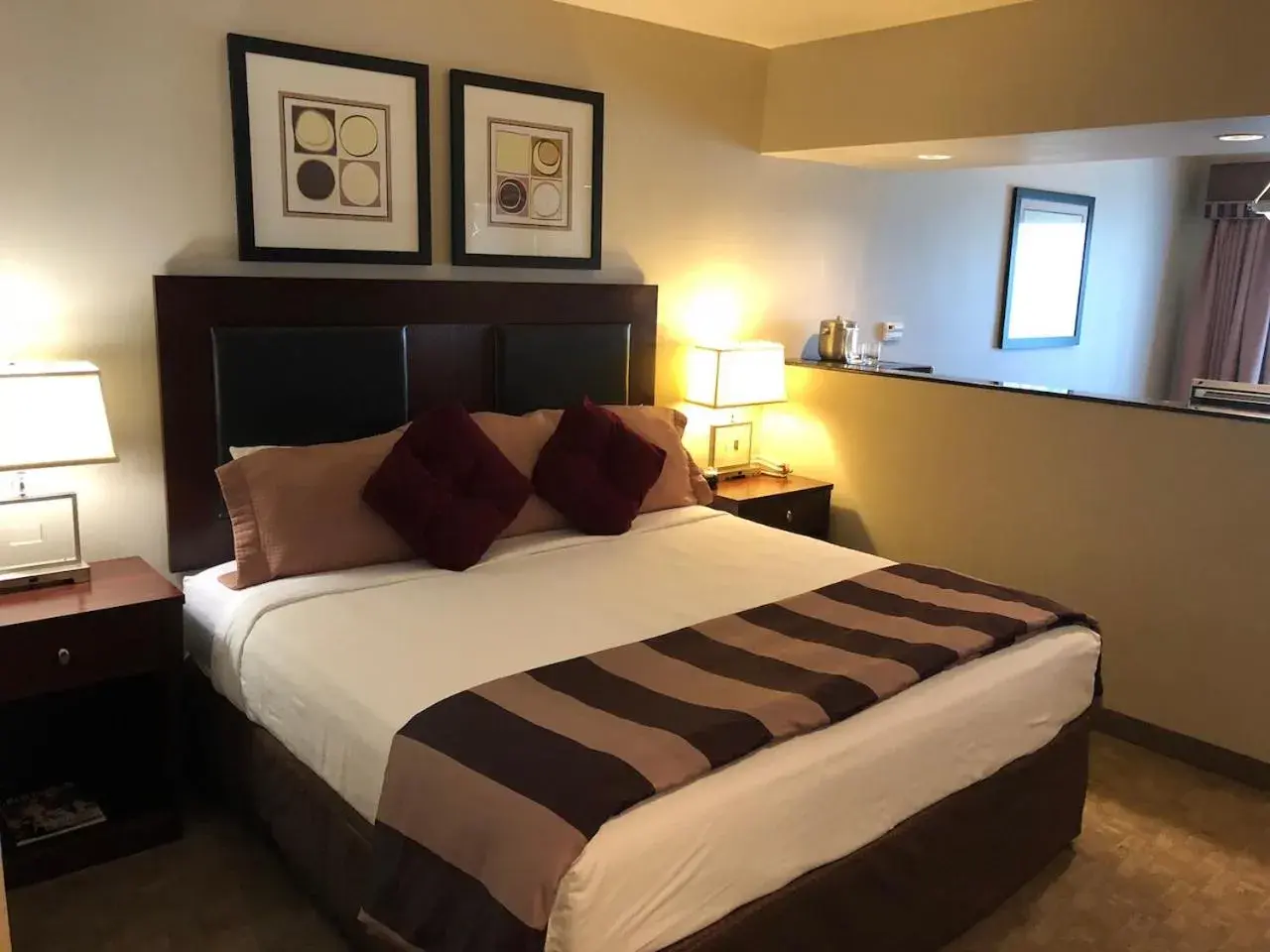 Bed in Shilo Inn Killeen Bed in Shilo Inn Killeen