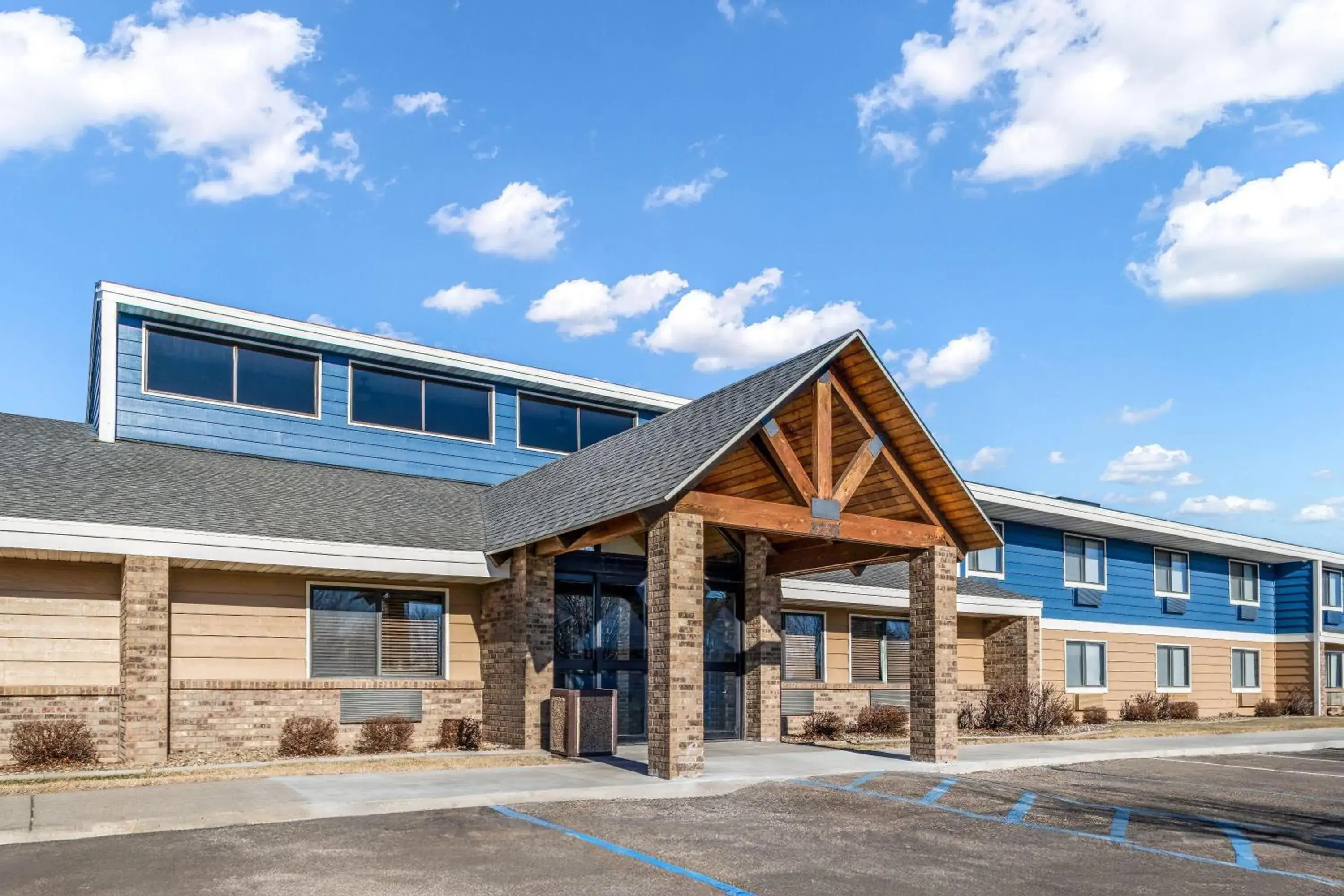 Property building in AmericInn by Wyndham Bismarck Property building in AmericInn by Wyndham Bismarck