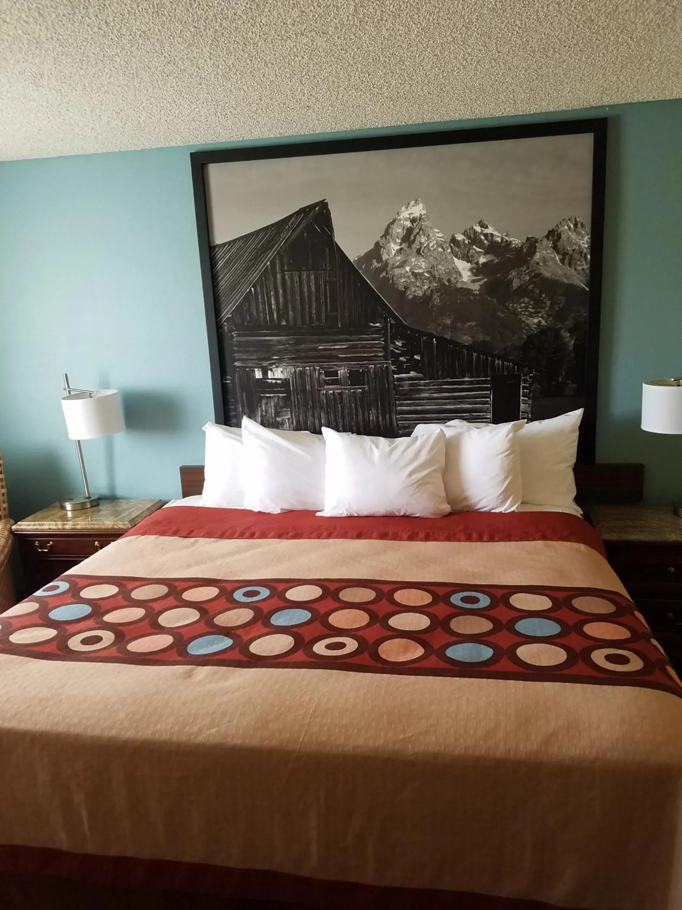 Bedroom, Bed in Super 8 by Wyndham Casper East/Evansville