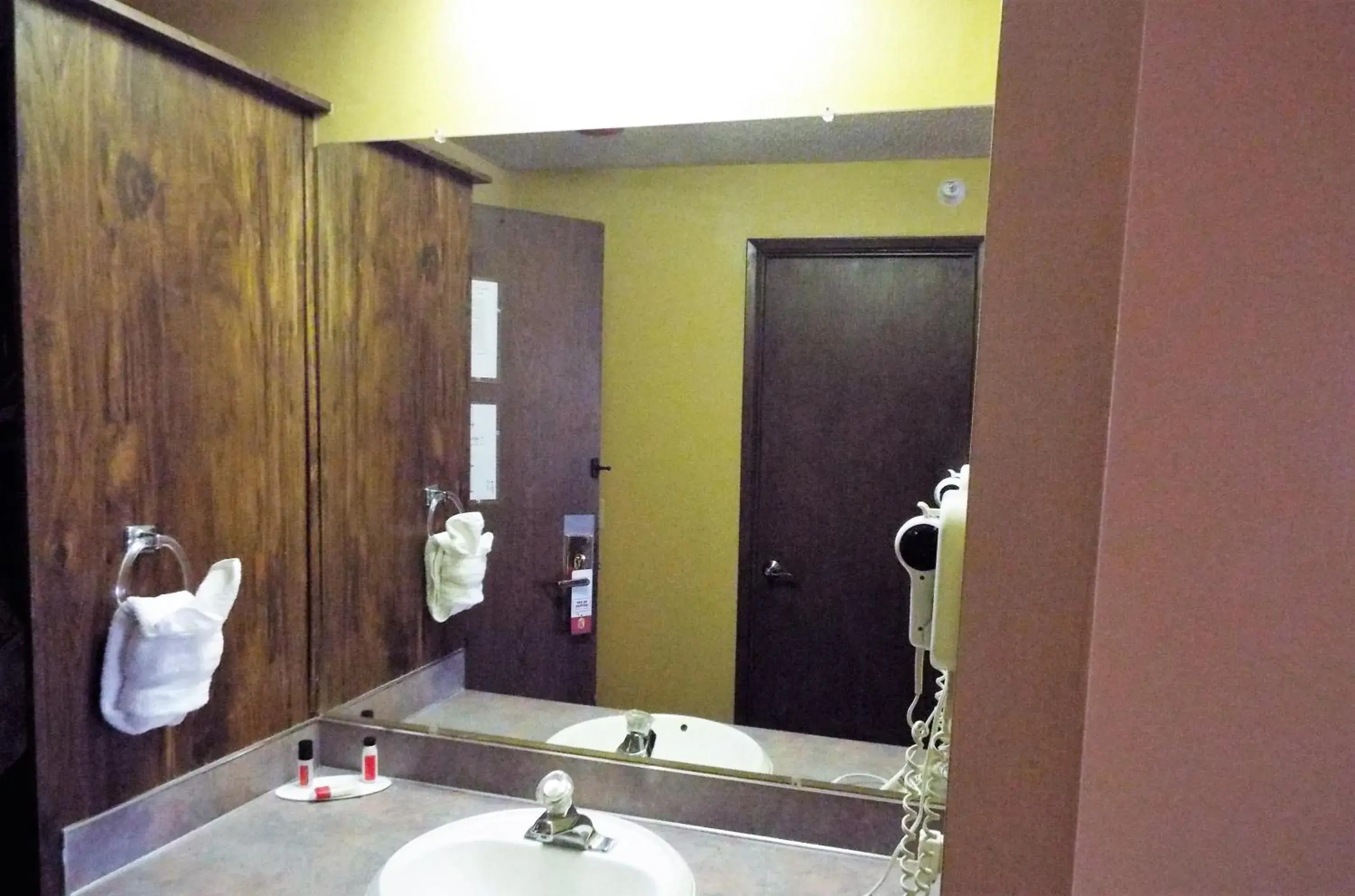 Bathroom in Super 8 by Wyndham Casper East/Evansville