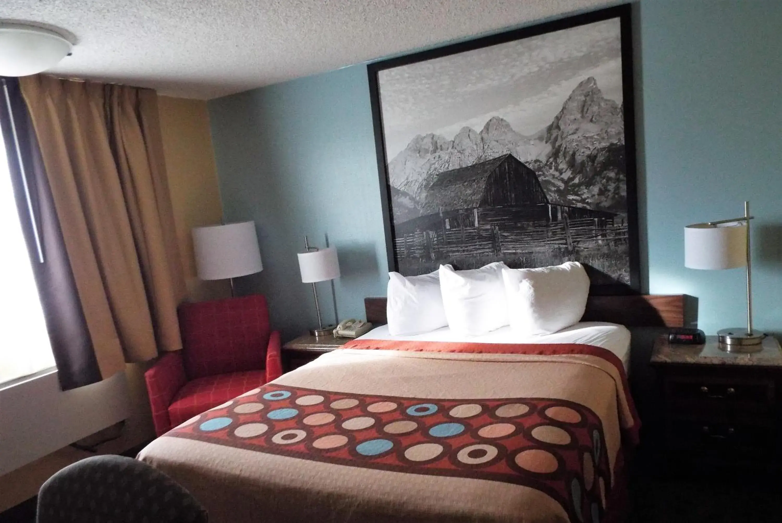 Bedroom, Bed in Super 8 by Wyndham Casper East/Evansville