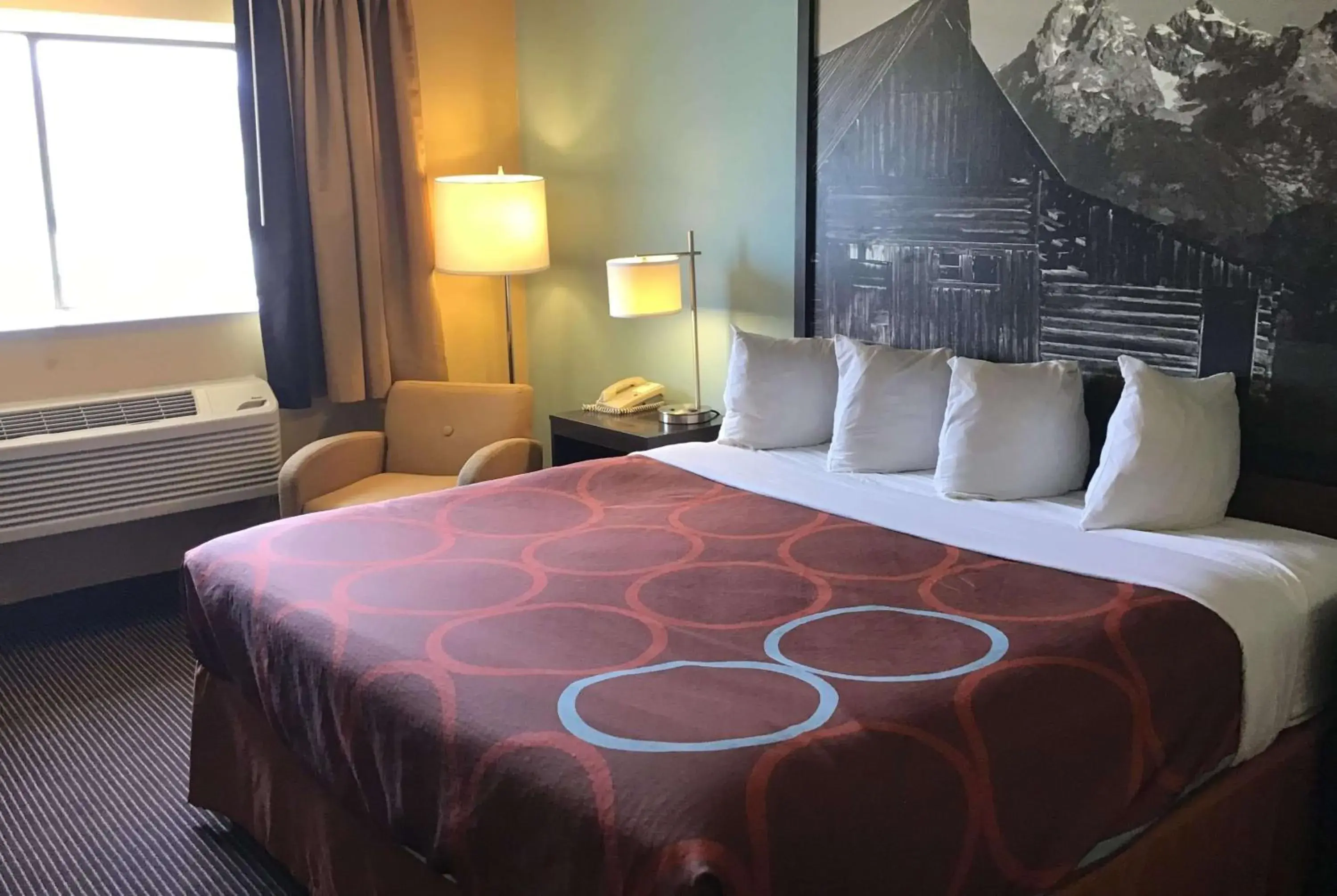 Photo of the whole room, Bed in Super 8 by Wyndham Casper East/Evansville