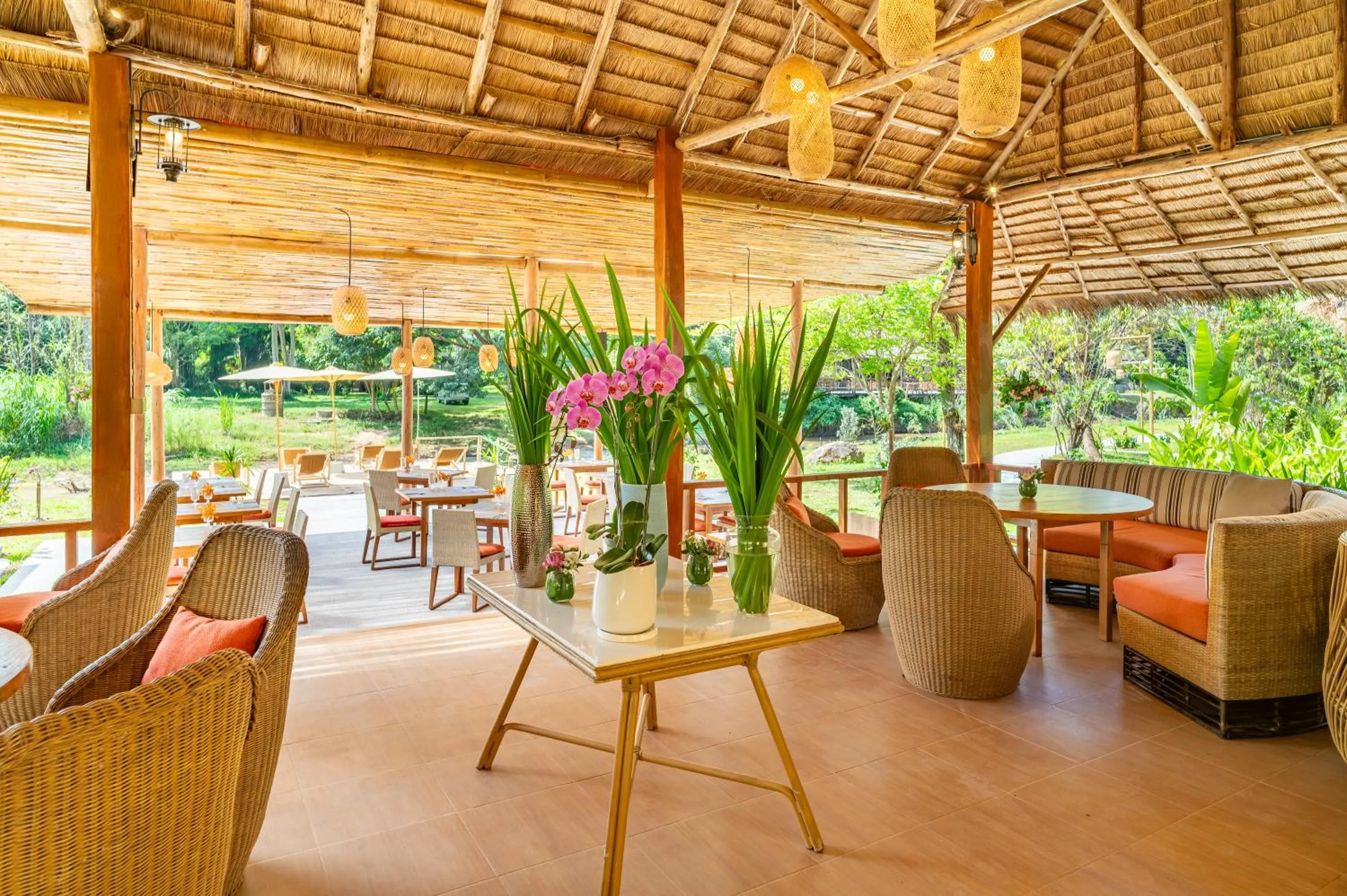 Restaurant/places to eat in The Riverfront Reserve