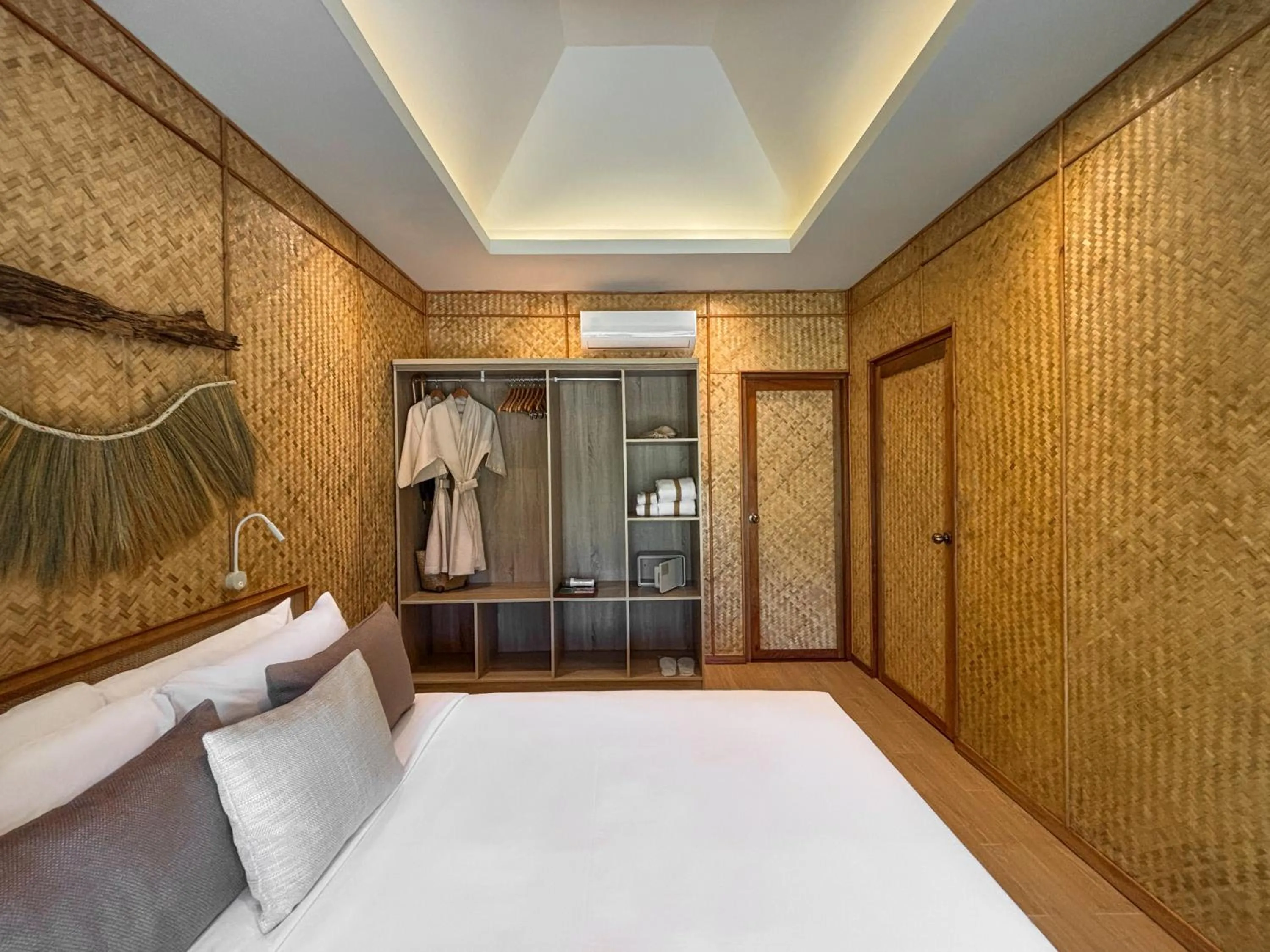 Garden, Bed in The Riverfront Reserve