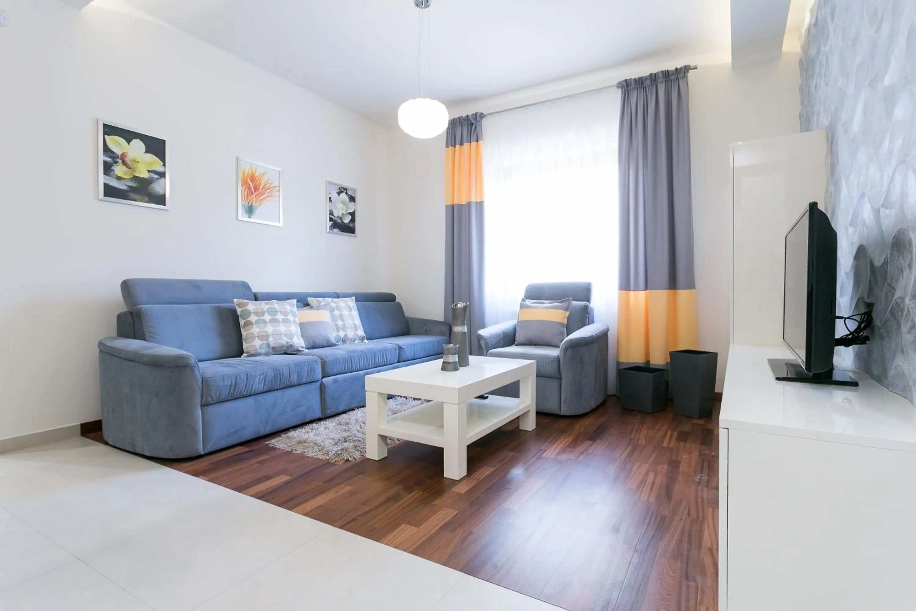Communal lounge/ TV room in VIP Apartamenty Gorące Źródła
