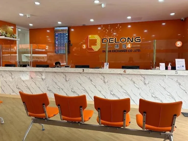 The Quarter Hualamphong by UHG