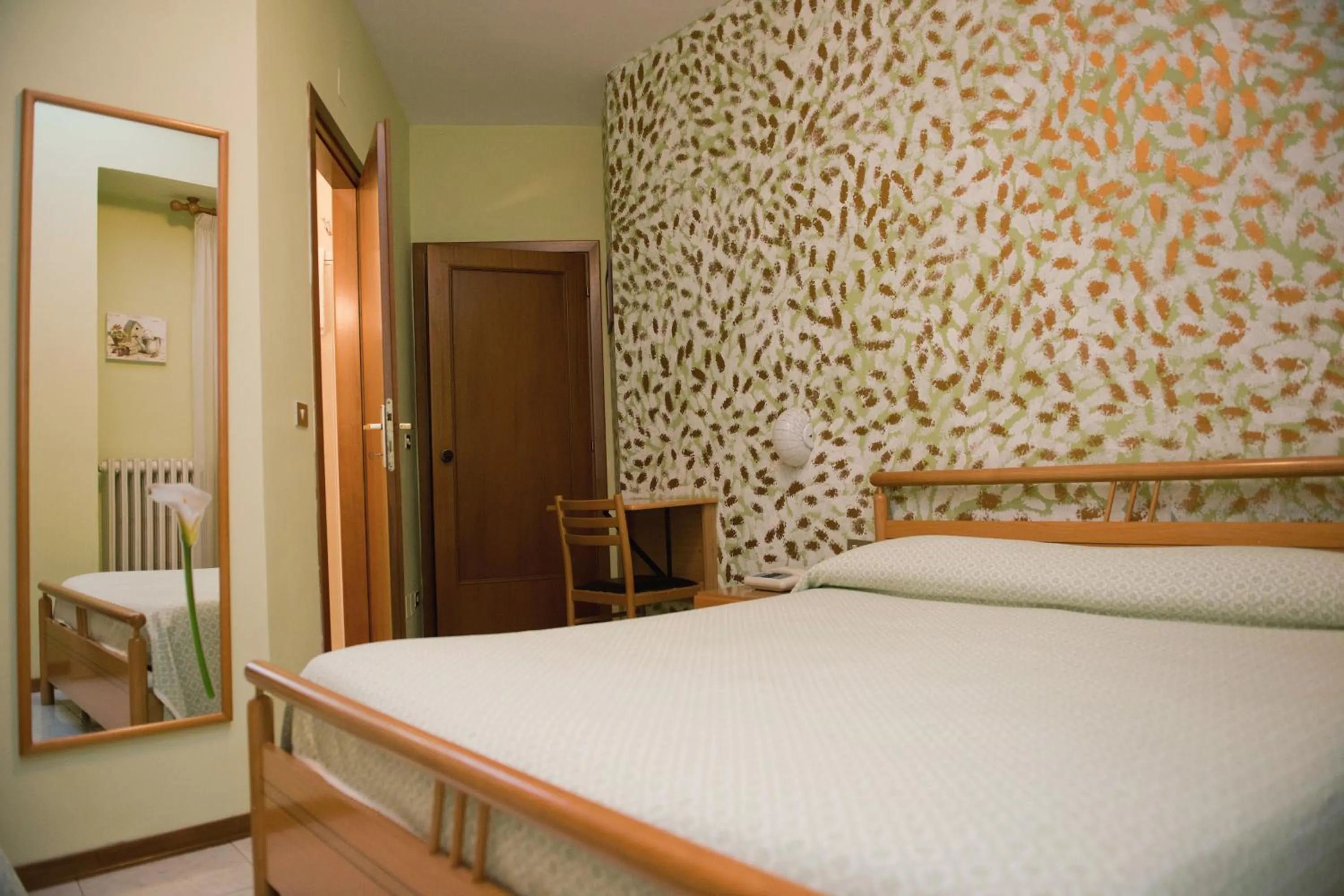Photo of the whole room, Bed in Hotel Centrale di Paolo e Cinzia