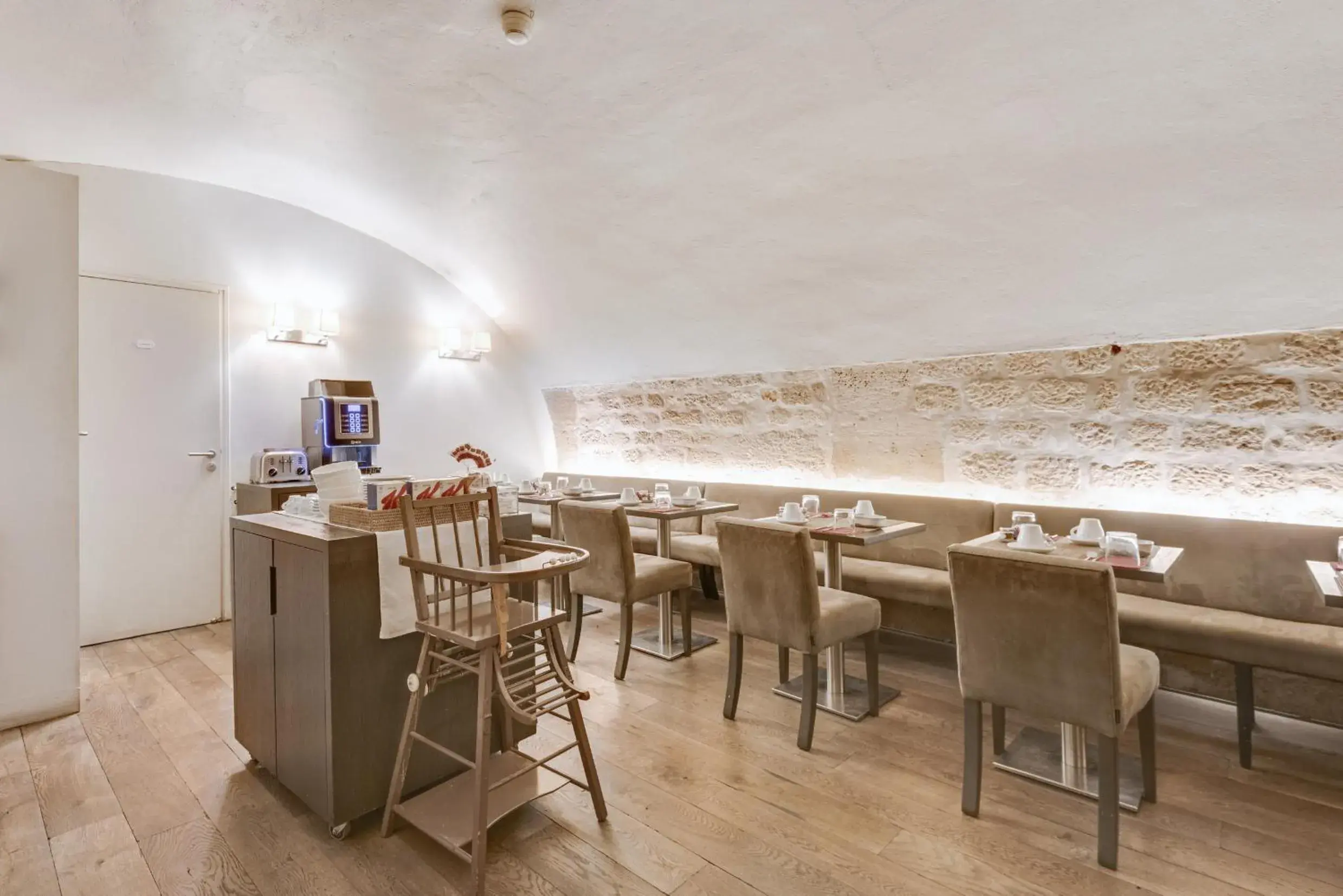 Breakfast in Villa Des Princes Breakfast in Villa Des Princes