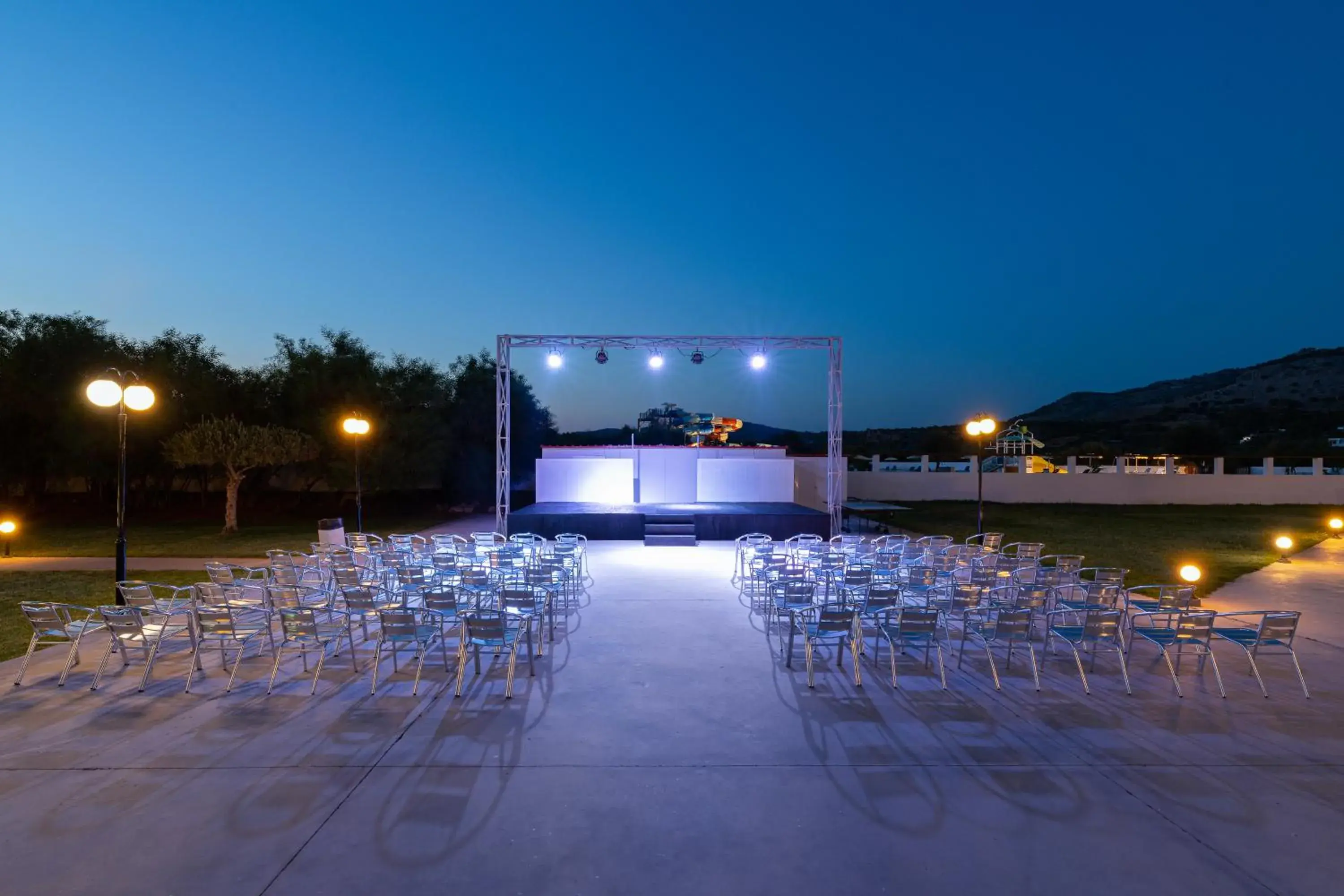 Property building in Olive Garden Hotel Property building in Olive Garden Hotel