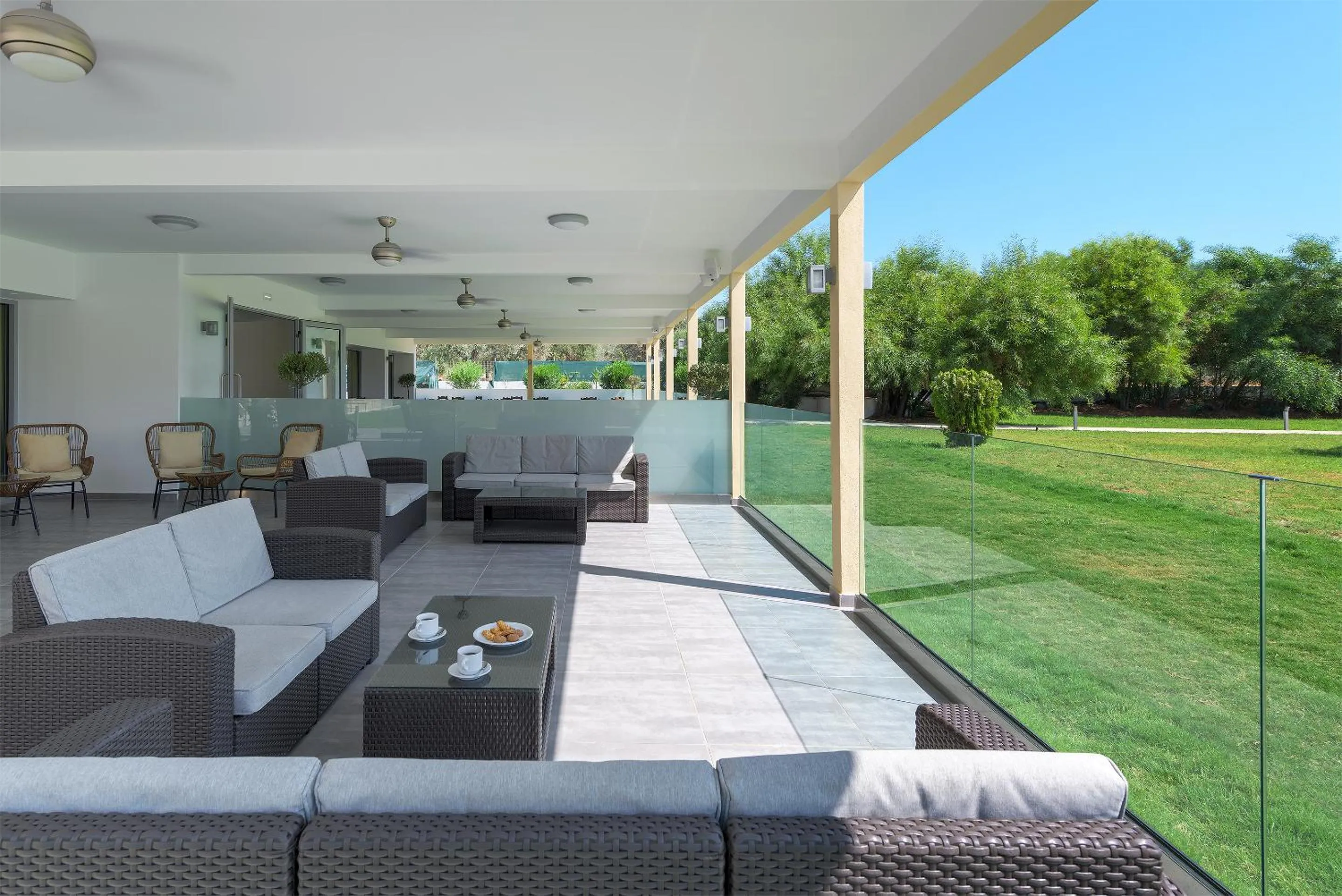 Patio in Olive Garden Hotel