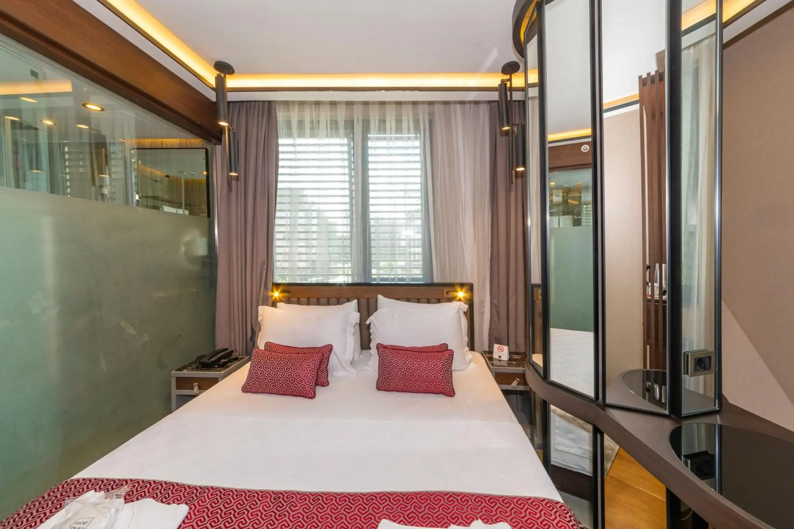 Deluxe Room in Opale Hotel Deluxe Room in Opale Hotel