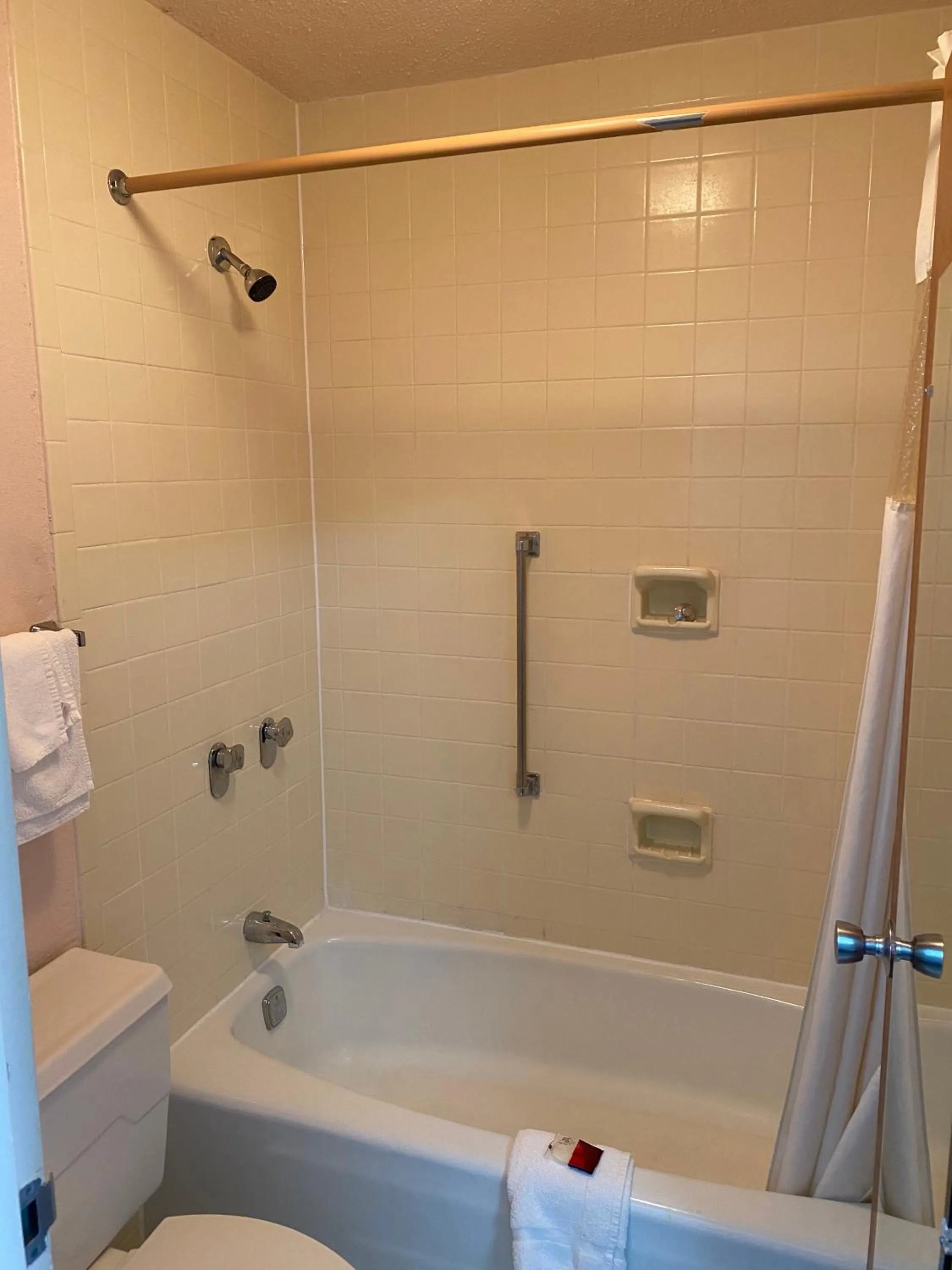 Toilet in Motel 6 Marianna, FL