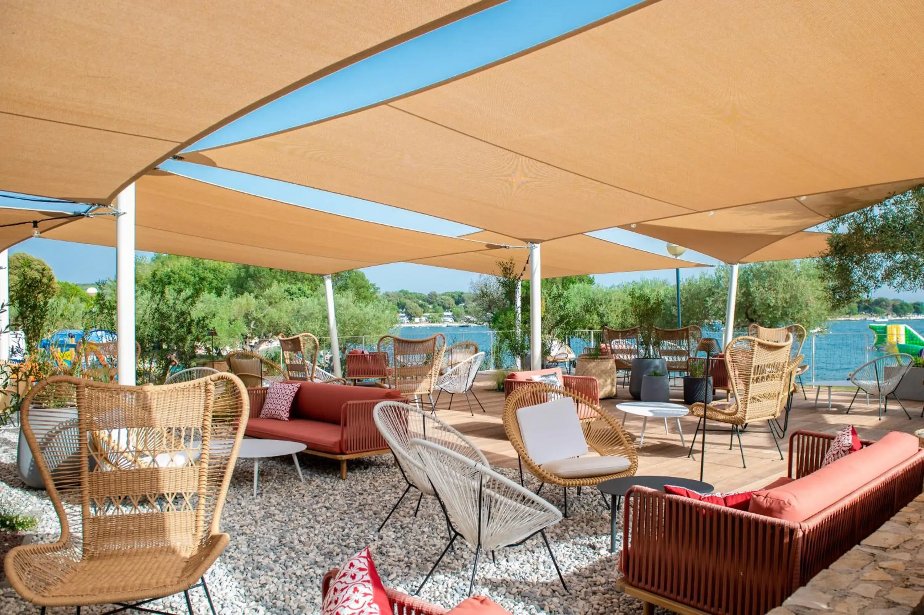 Lounge or bar in Maistra Camping Polari Mobile homes Lounge or bar in Maistra Camping Polari Mobile homes