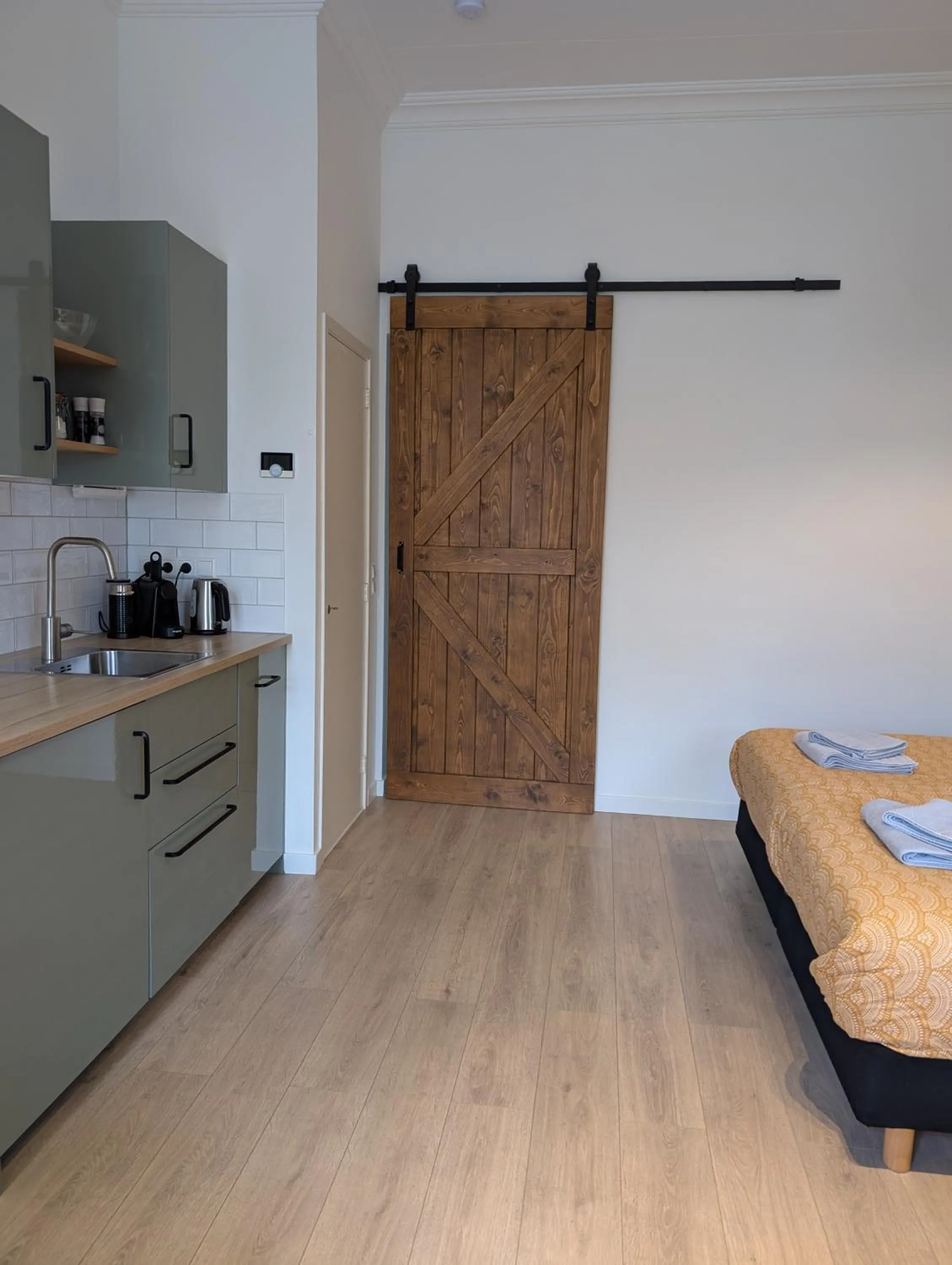 B&B TxL
