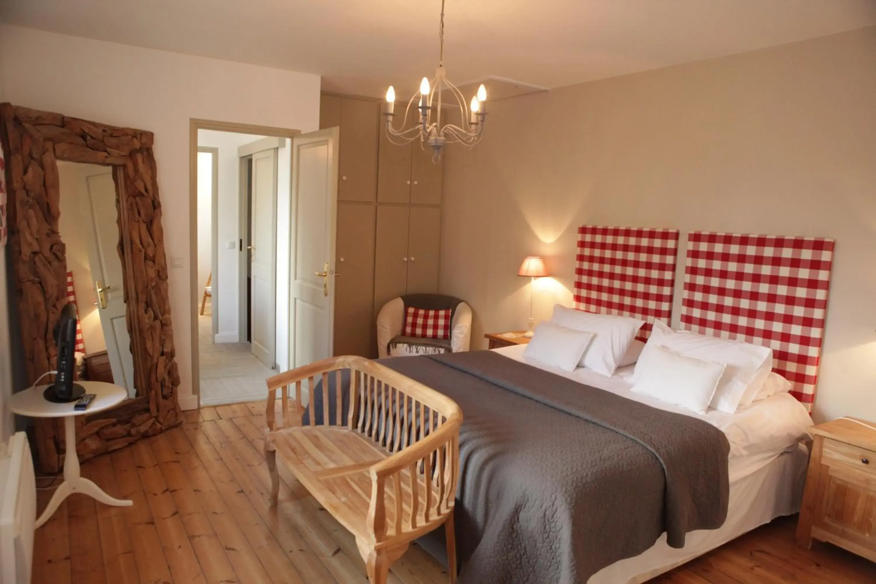 Superior Double Room in B&B Le Fond de la Cour Superior Double Room in B&B Le Fond de la Cour