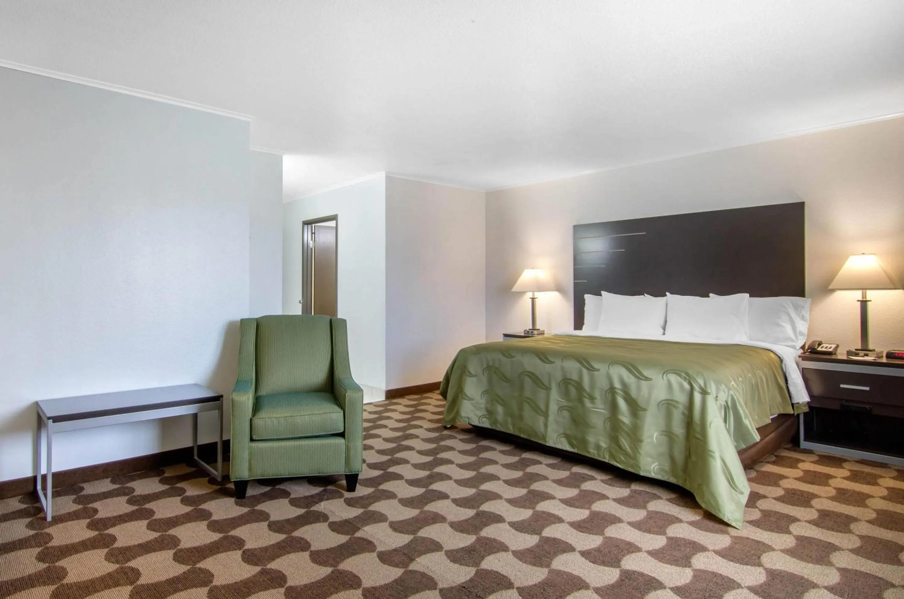 Bedroom, Bed in Quality Inn