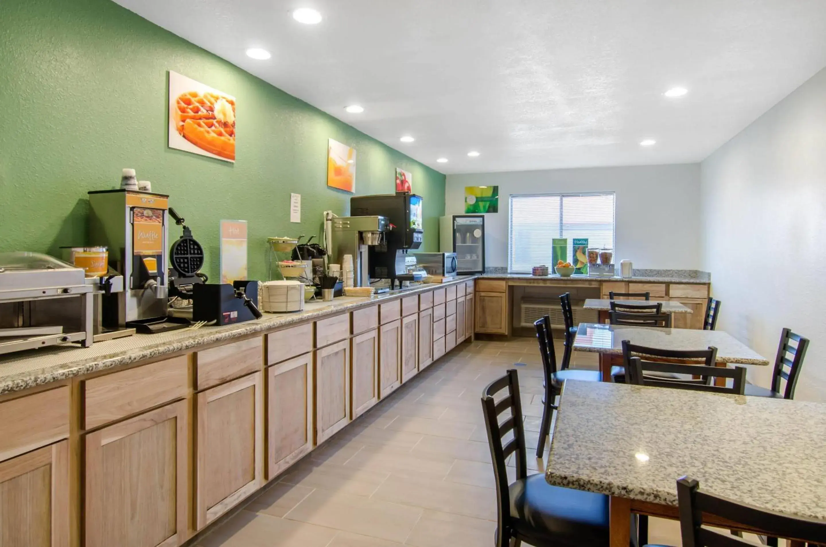 Breakfast in Quality Inn Breakfast in Quality Inn