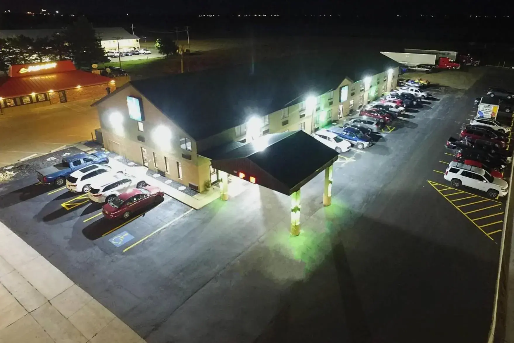 Property building in Quality Inn Property building in Quality Inn