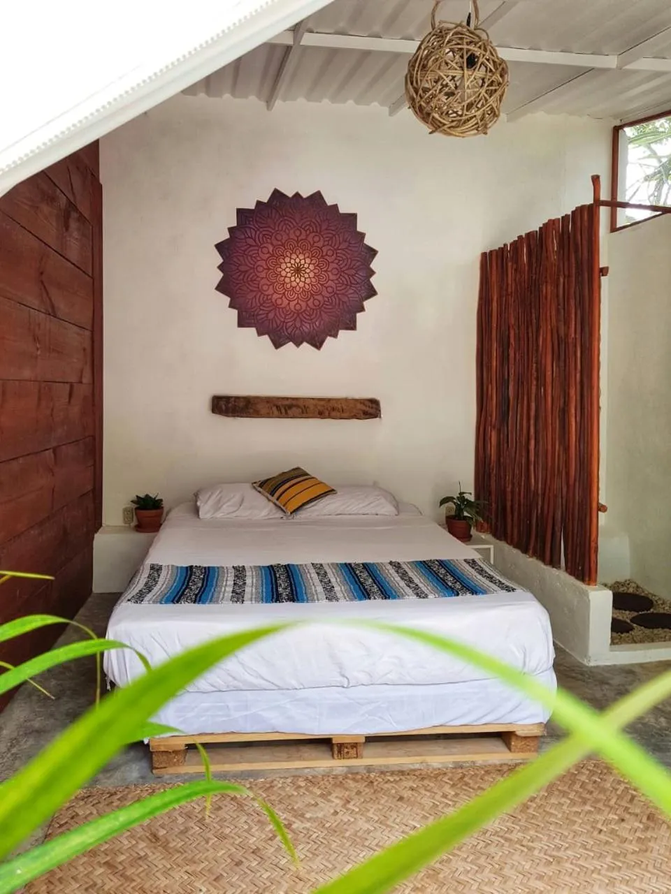 Garden view, Bed in El Búho Bacalar Eco-Cabañas Hostal