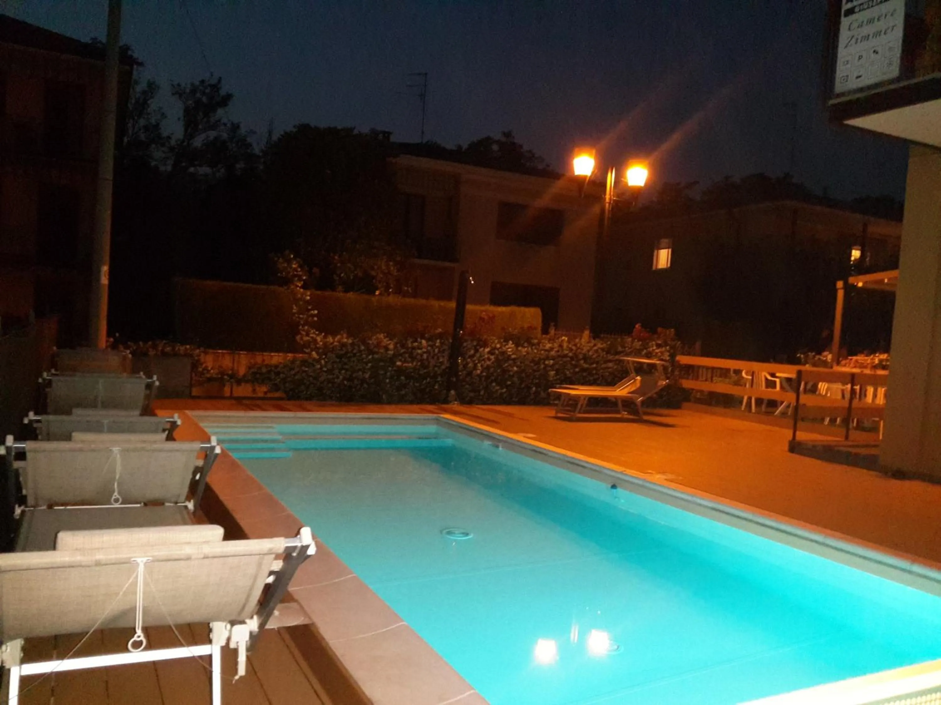 Swimming pool in Alessio Camere