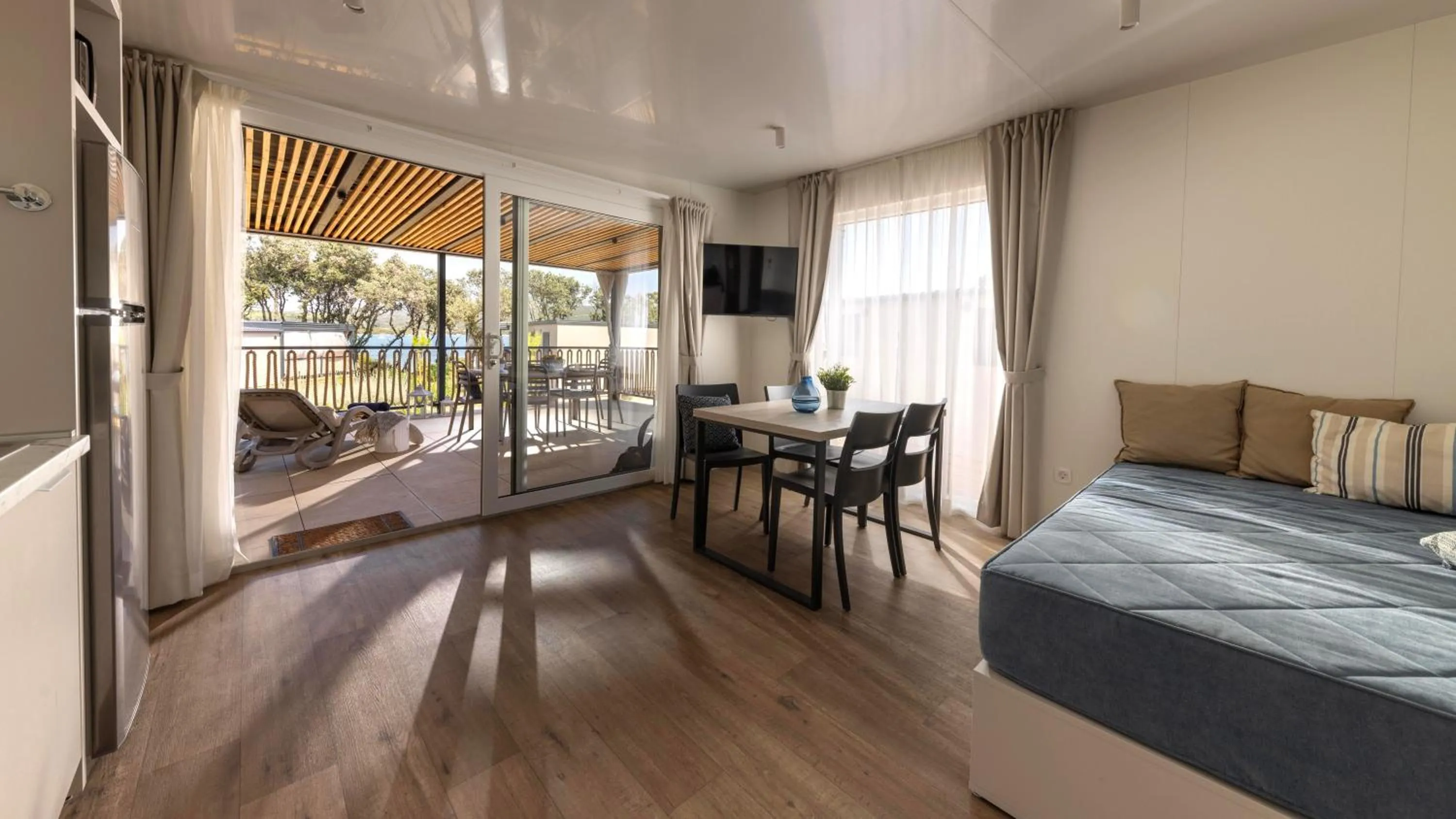 Balcony/Terrace, Bed in Mobile Homes Lopari