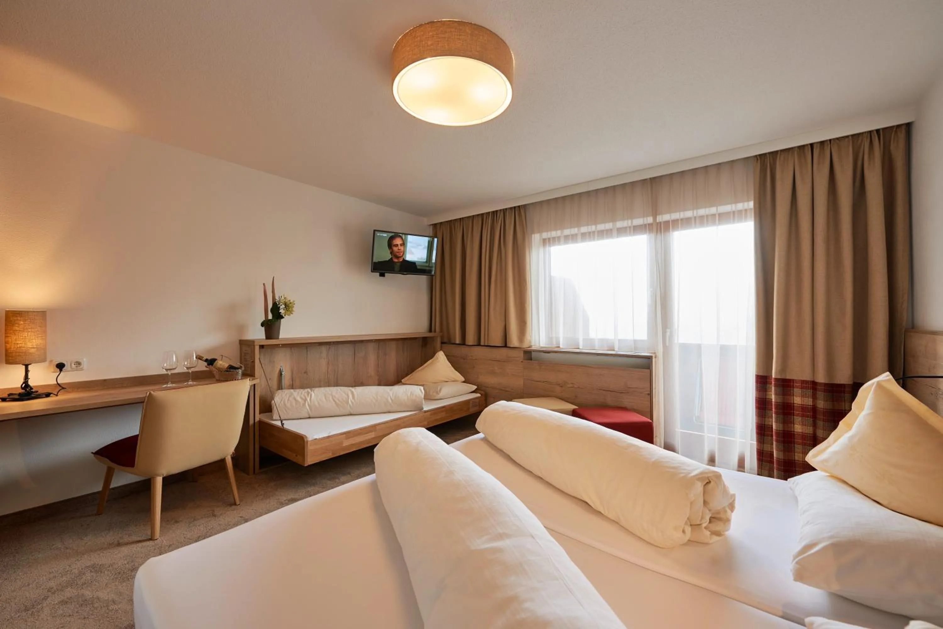 Photo of the whole room, Bed in Alpenhotel Laurin