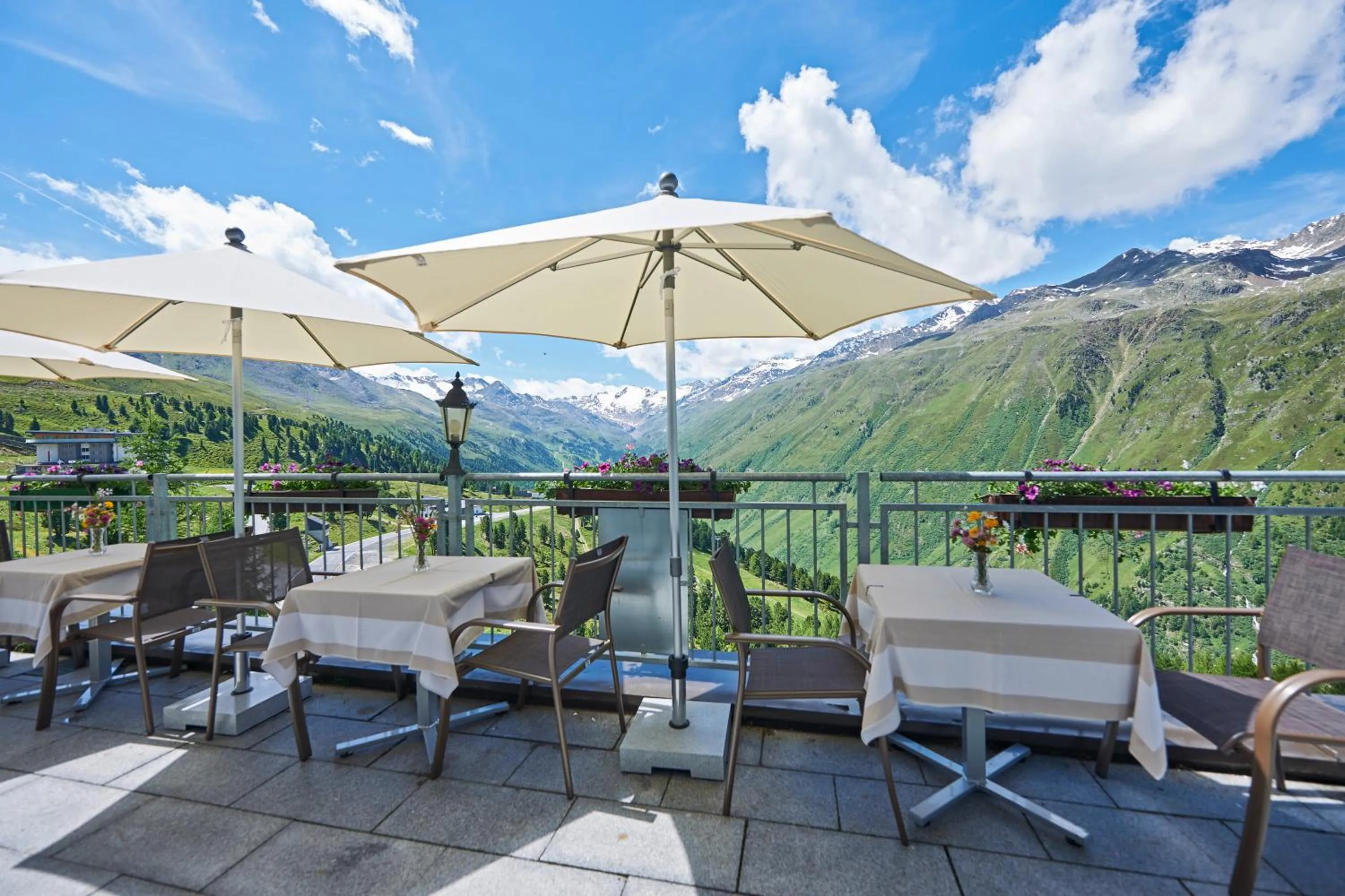 Balcony/Terrace in Alpenhotel Laurin