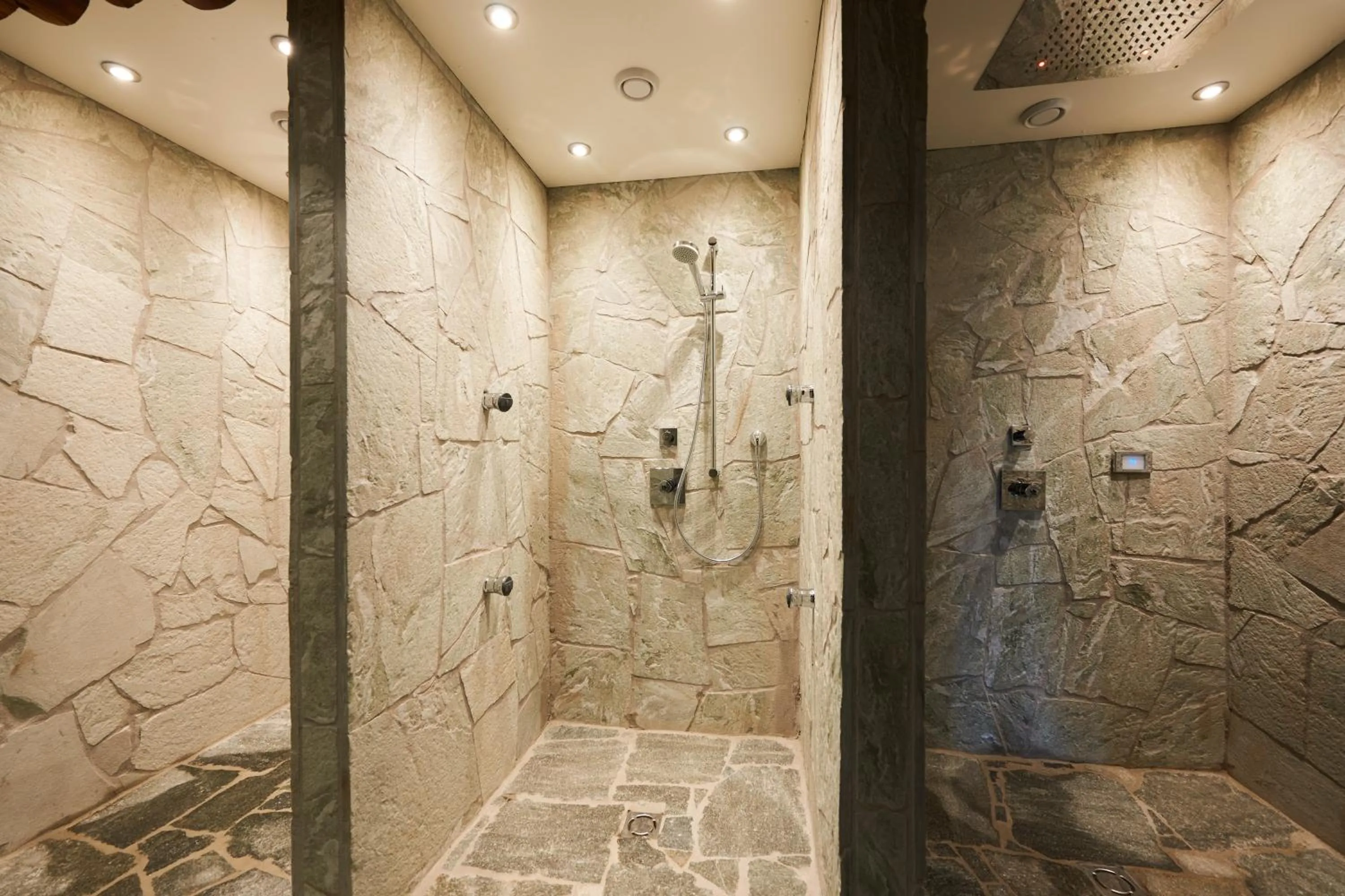 Spa and wellness centre/facilities in Alpenhotel Laurin